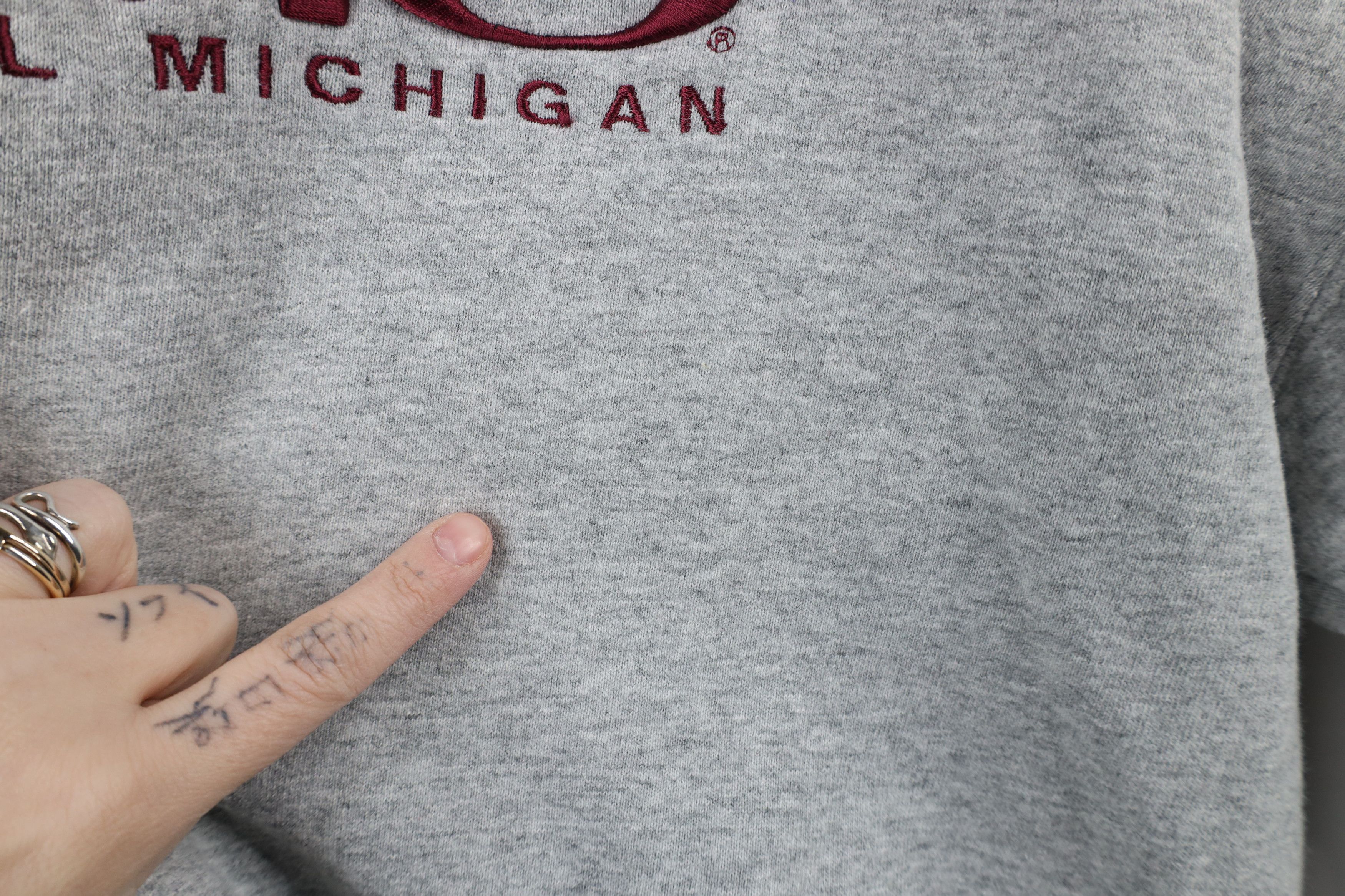 Vintage Vintage 90s Central Michigan University Sweatshirt Gray USA Size L / US 10 / IT 46 - 5 Thumbnail