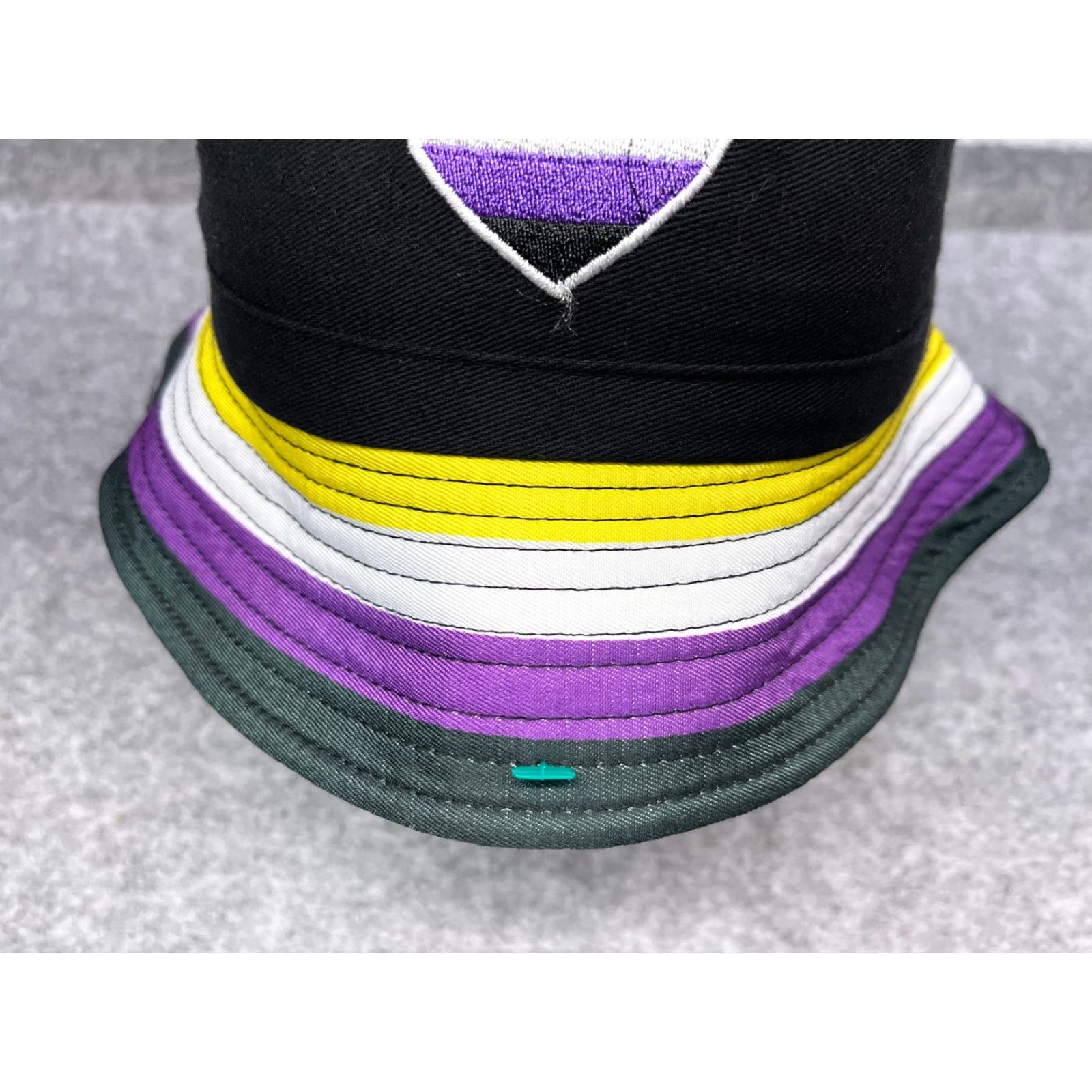 Vintage Heart Bucket Hat Women One Size Black Purple Yellow Stripe Polyester Camp Hike Size ONE SIZE - 3 Thumbnail