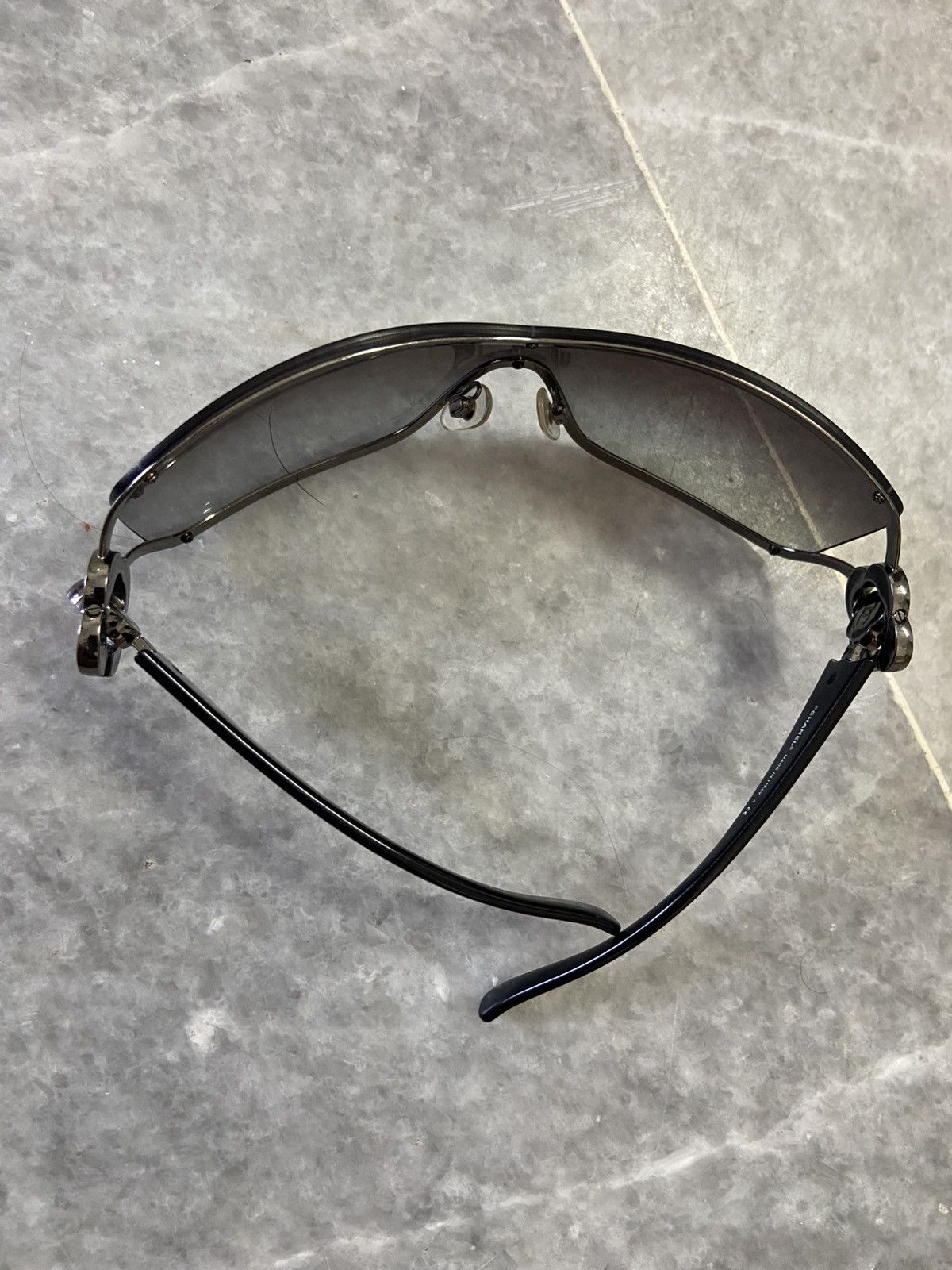 Chanel Chanel Sunglasses With Swarovski Camellia flower Size ONE SIZE - 2 Thumbnail