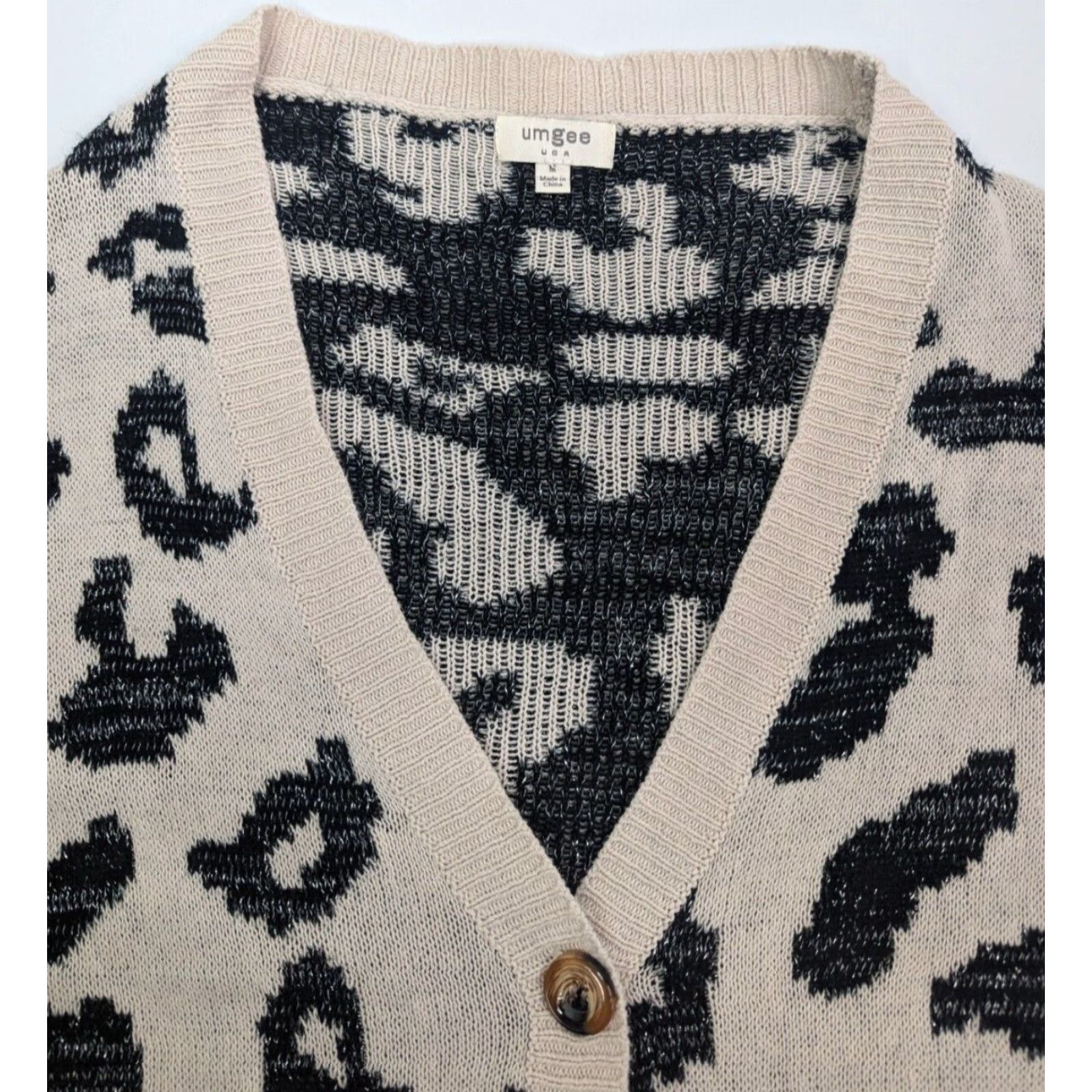 Vintage Umgee Cardigan Sweater V-Neck Animal Print Long Sleeve Beige M Size Large Medium Women Size M / US 6-8 / IT 42-44 - 6 Thumbnail