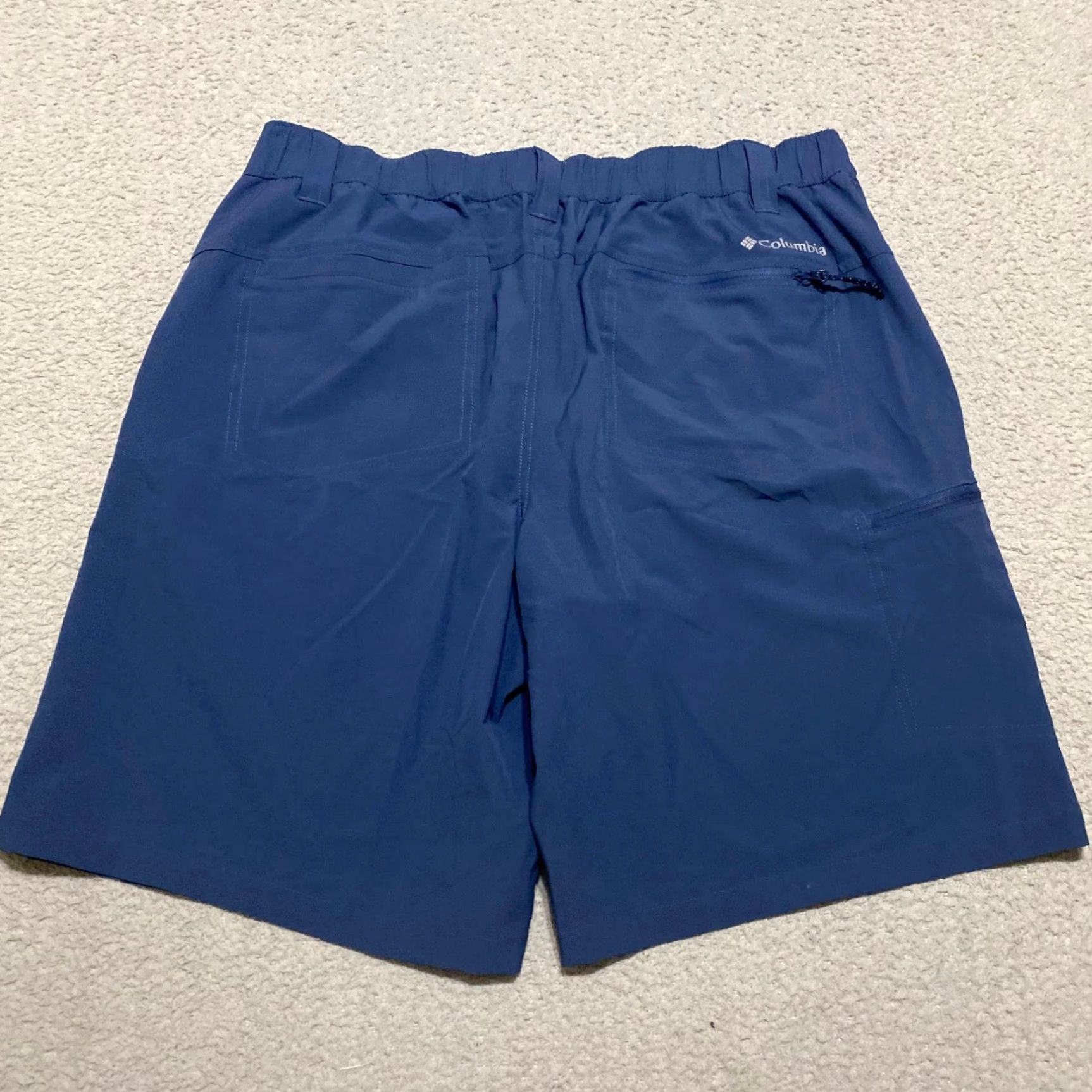 Vintage Columbia Mens Short Large Blue Cargo Inseam 9" Outdoor Hiking Pockets Mid Rise Size US 33 - 2 Thumbnail