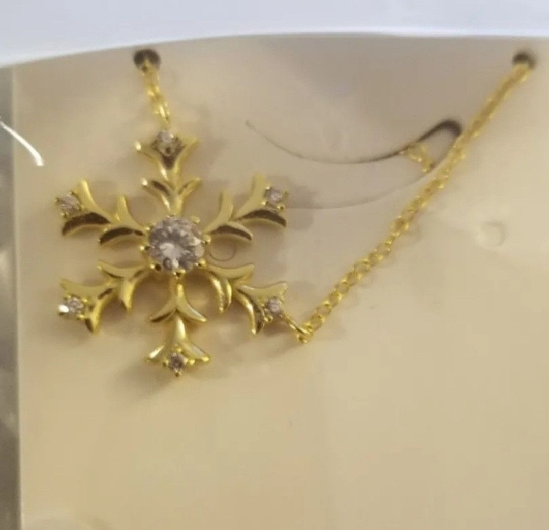 Other NIP 14KT Gold Plated Sterling Silver Snowflake Necklace Size ONE SIZE - 4 Thumbnail
