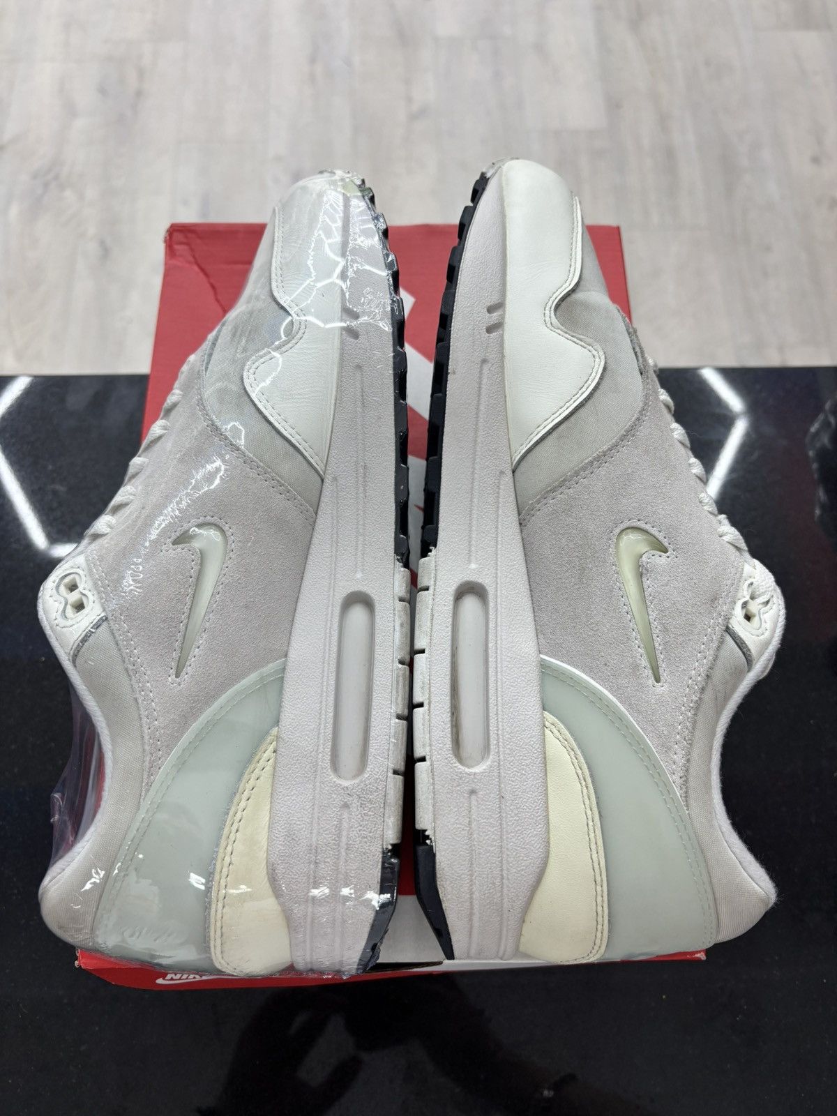 Nike [DZ5317-121] Mens Nike Air Max 1 Premium 'Hangul Day' Size US 10.5 / EU 43-44 - 5 Thumbnail