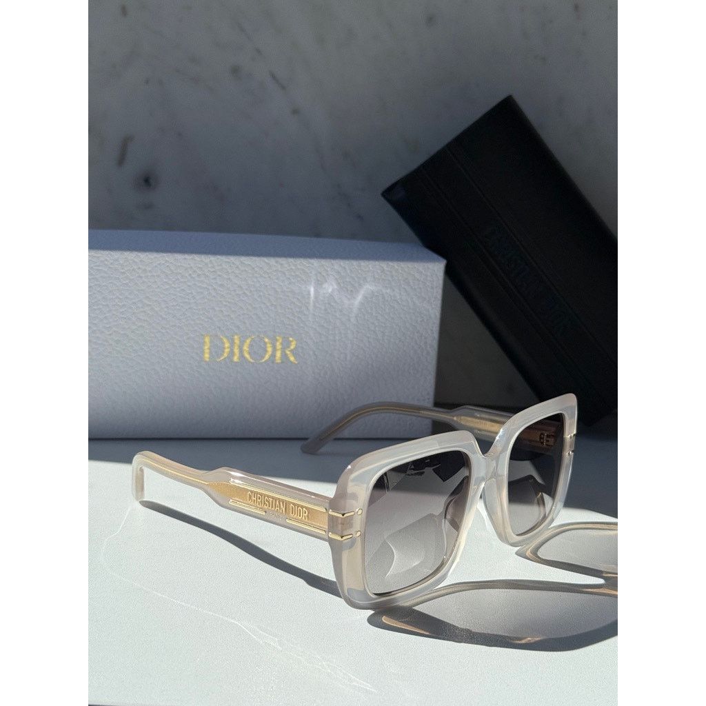 Dior NEW Dior Signature S11F Square Sunglasses in Milky White Size ONE SIZE - 3 Thumbnail