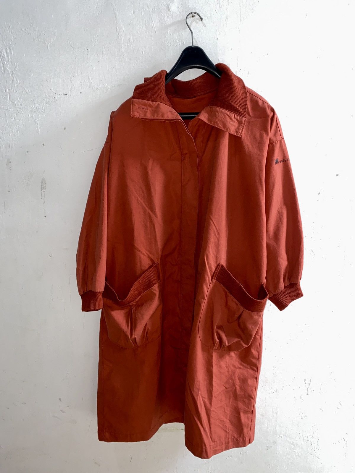 Issey Miyake VINTAGE 80s ISSEY MIYAKE ⚡️ RED LONG JACKET (FREESIZE) Size US L / EU 52-54 / 3 - 1 Thumbnail