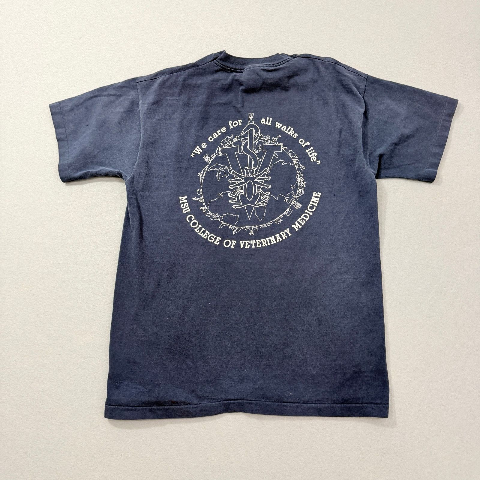 Vintage Vintage MSU College of Veterinary Medicine Shirt Large 90s Size US L / EU 52-54 / 3 - 1 Thumbnail