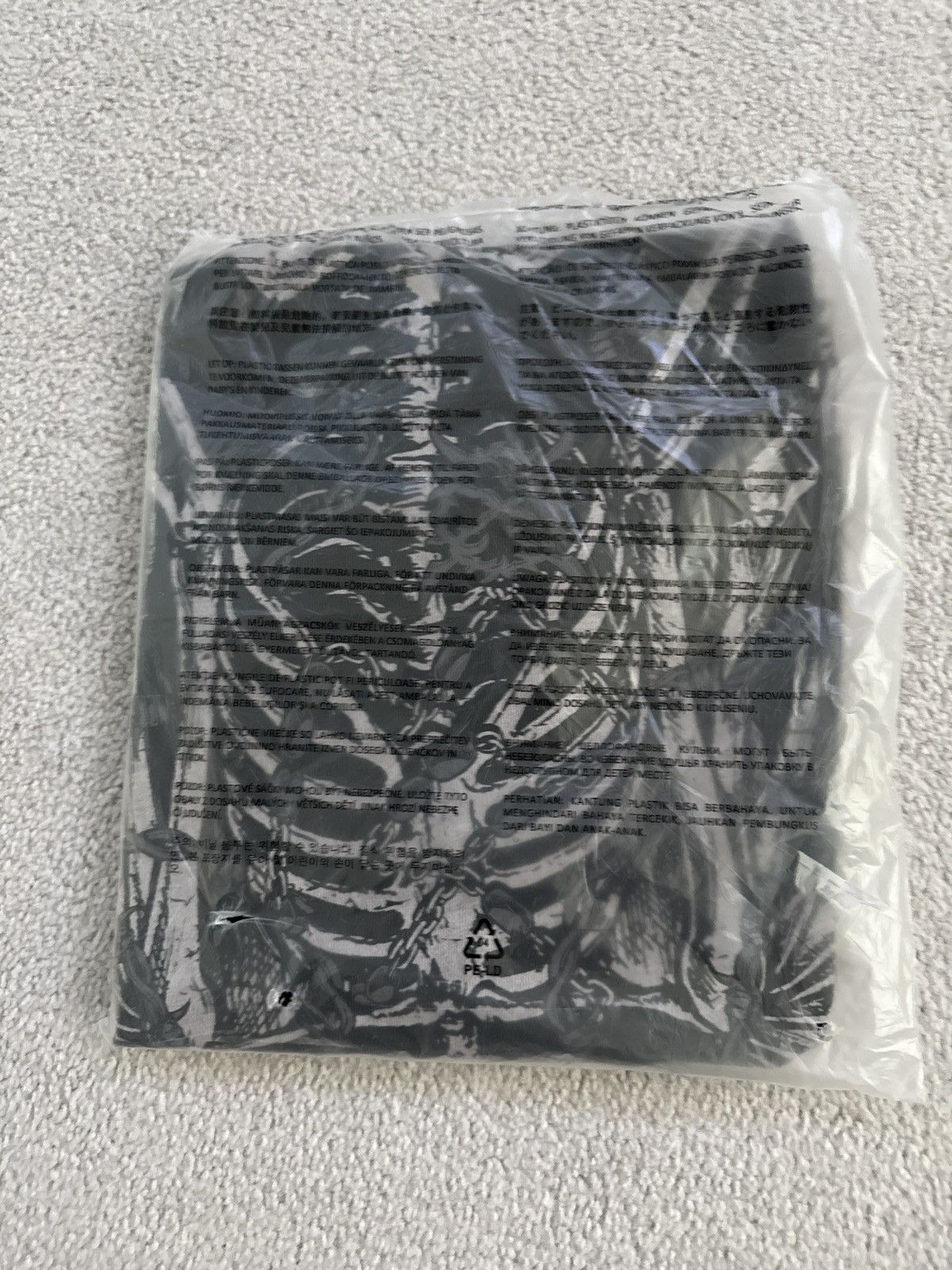Ken Carson Ken Carson Affliction Gorecore Osidian Tee Size M Size US M / EU 48-50 / 2 - 3 Thumbnail