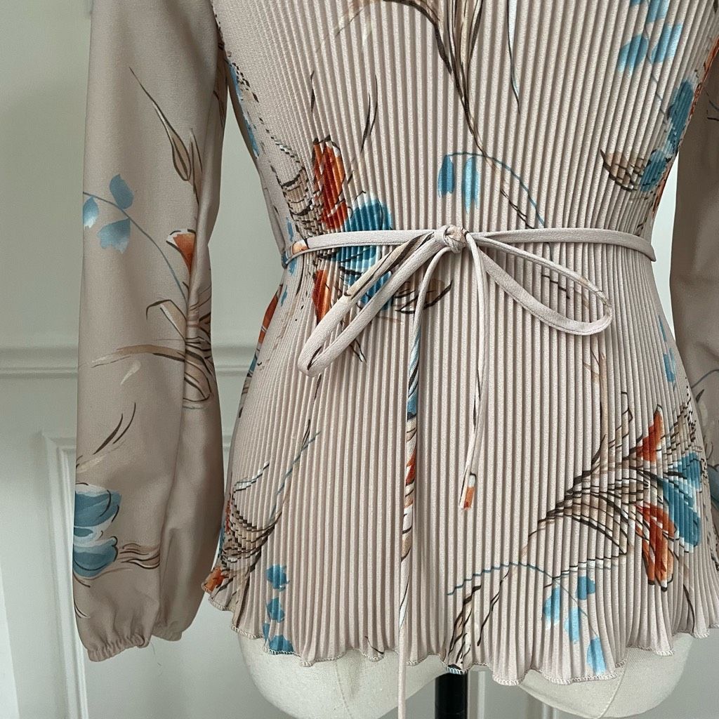 Vintage Vintage 70s Plaza Petites Top Blouse Pleated Floral Balloon Size M / US 6-8 / IT 42-44 - 3 Thumbnail