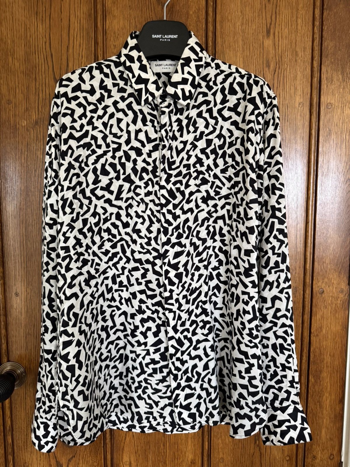 Saint Laurent Paris FW21 Saint Laurent silk geometric black white shirt grail Size US L / EU 52-54 / 3 - 2 Thumbnail