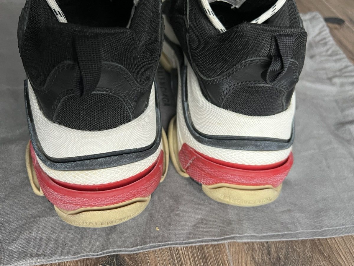 Balenciaga Balenciaga Triple S Size US 7 / EU 40 - 14 Thumbnail