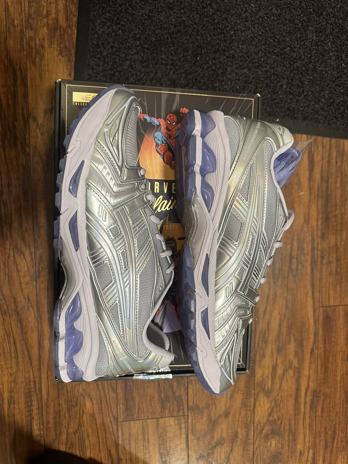 Asics Gel Kayano 14 Silver Surfer Size US 11.5 / EU 44-45 - 1 Thumbnail