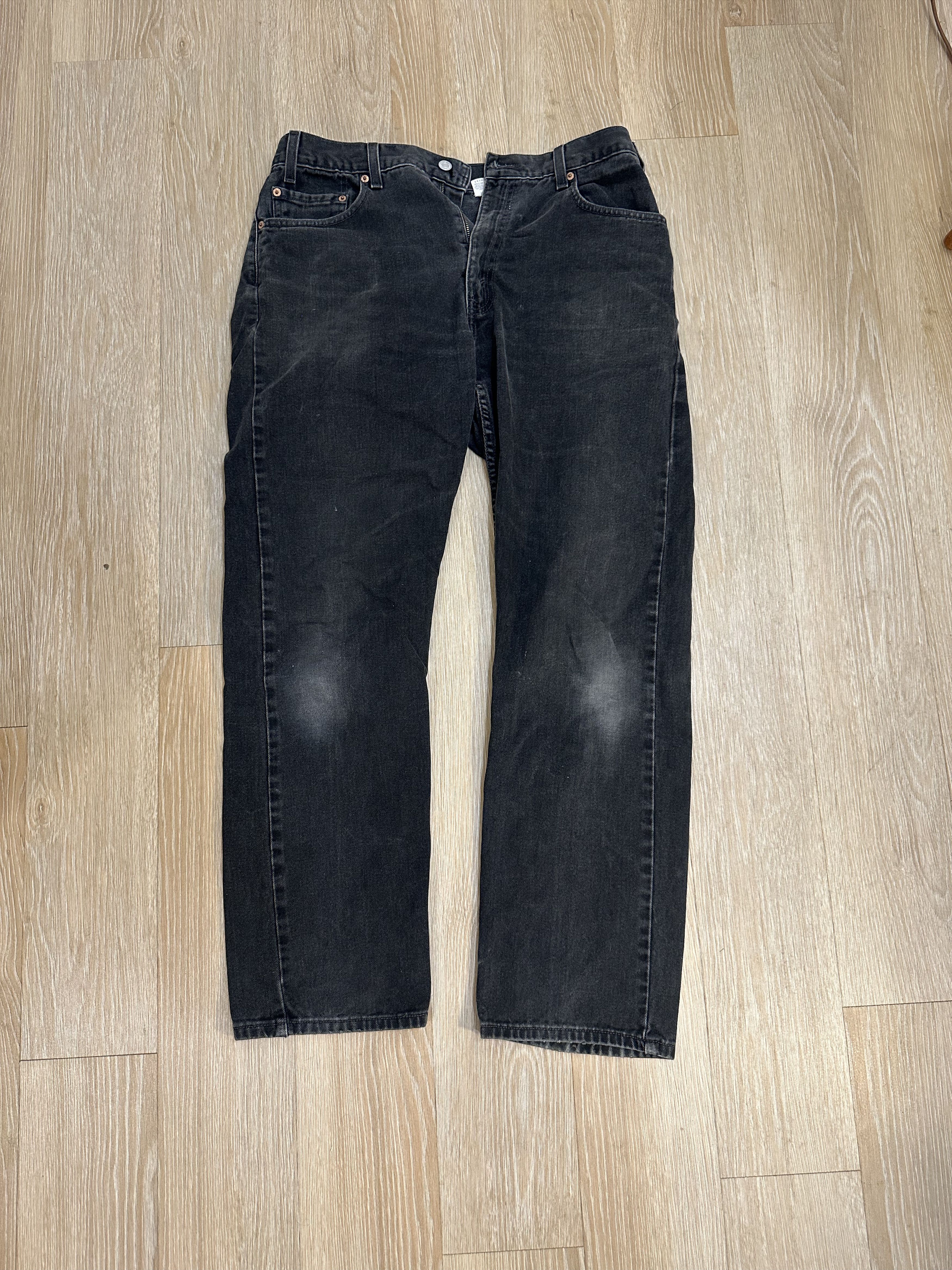Levi's Vintage Clothing Levi's 505 Regular Straight Faded Black W36 L32 Size US 36 / EU 52 - 1 Thumbnail