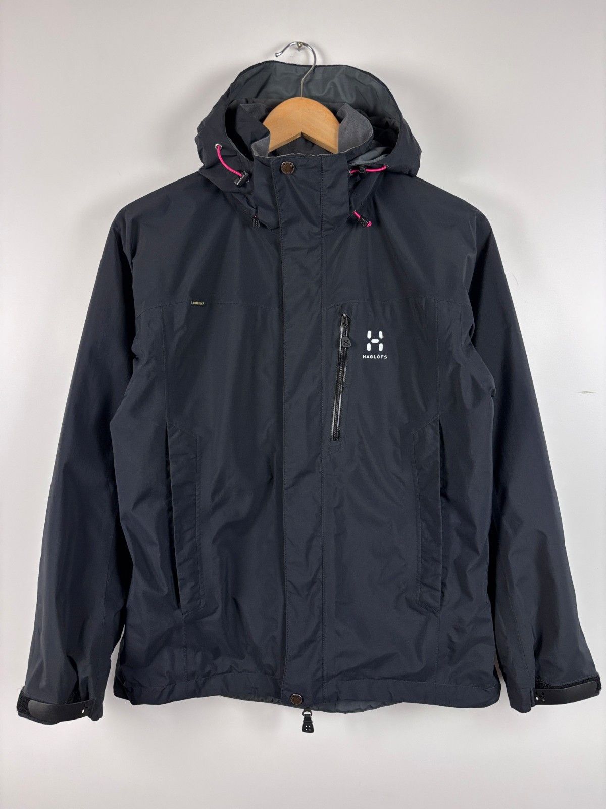 Haglofs Haglofs Gore-Tex Hooded Jacket Waterproof Raincoat Outdoor S Size S / US 4 / IT 40 - 1 Thumbnail