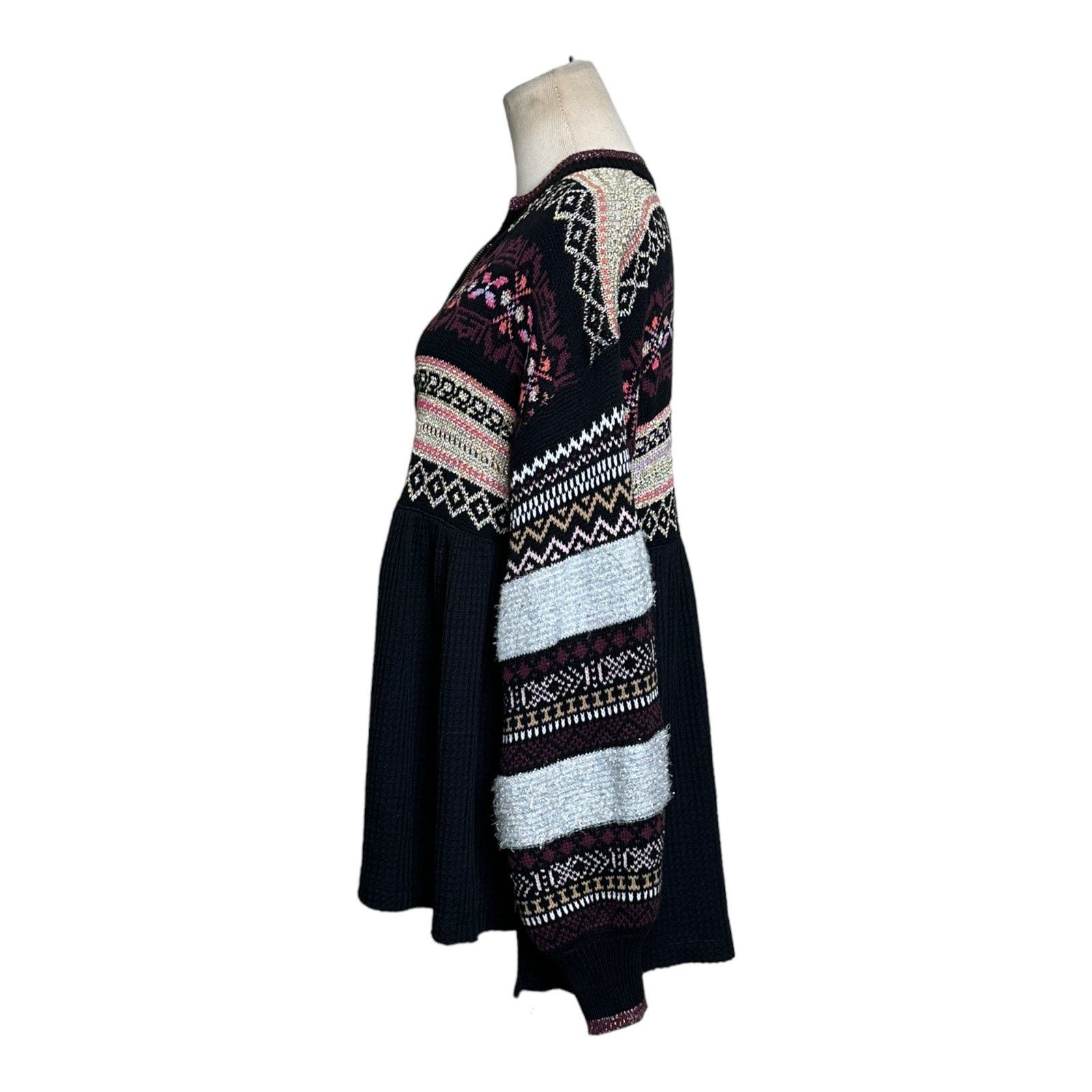 Free People Free People Black Cozzy Cottage Sweater Size Small Size S / US 4 / IT 40 - 6 Thumbnail