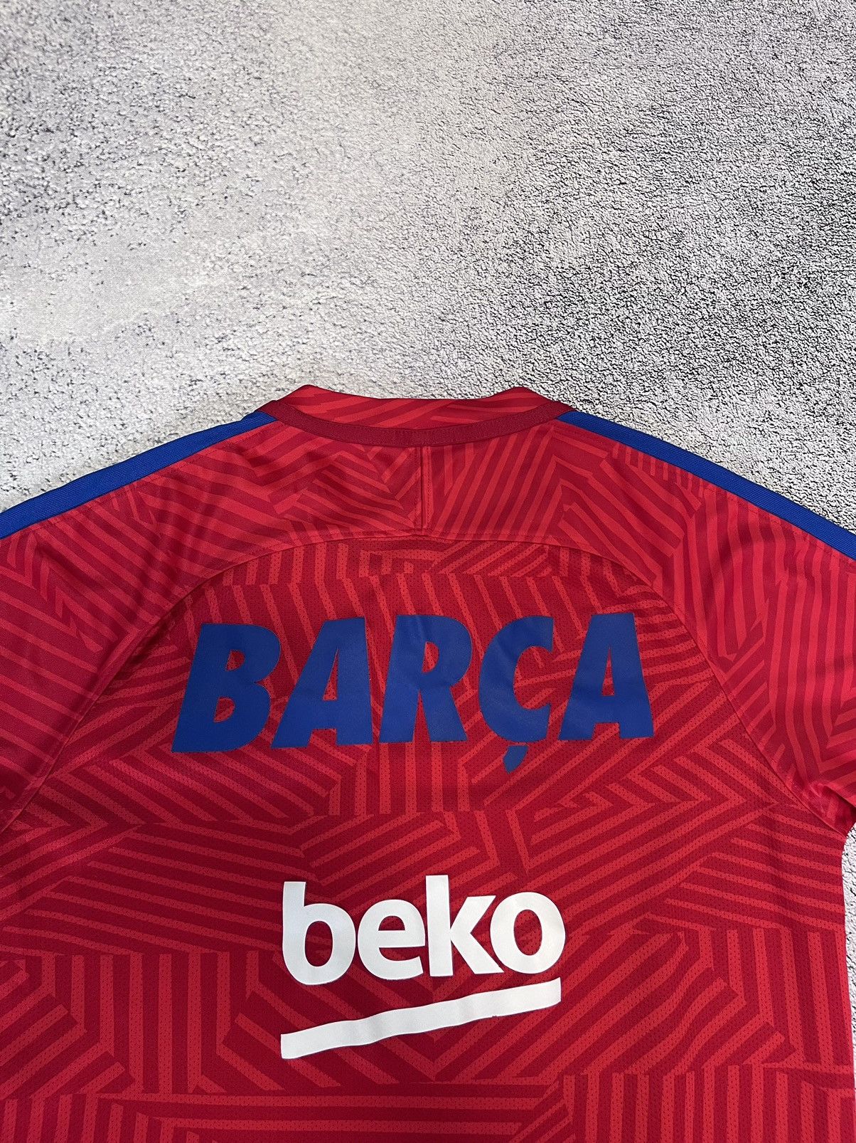 Nike Nike FC Barcelona Mens Jersey Training Soccer Football Shirt Size US S / EU 44-46 / 1 - 8 Thumbnail