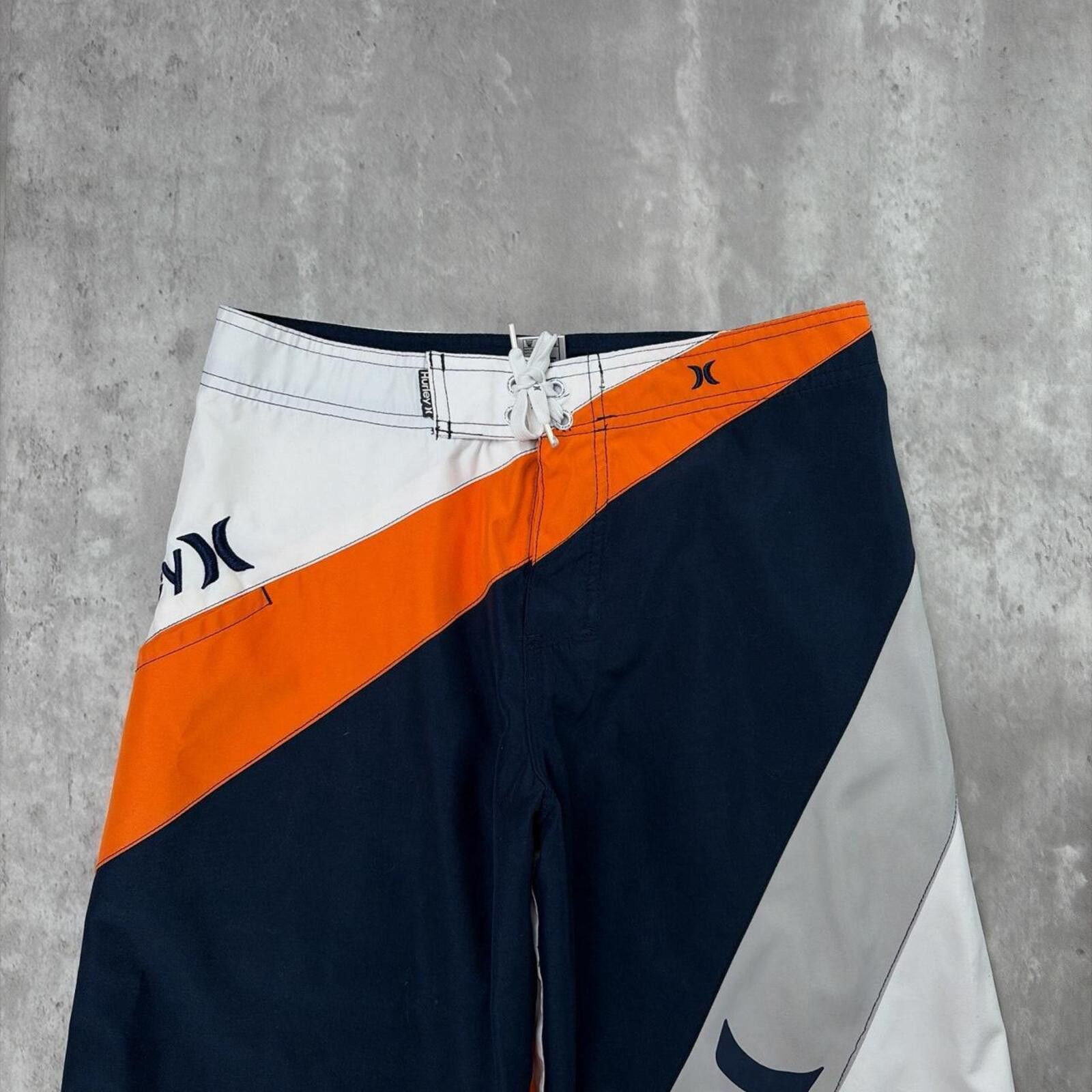 Hurley Y2K White Hurley Surf Grunge Baggy Board Shorts Size 27" / US 4 / IT 40 - 2 Thumbnail