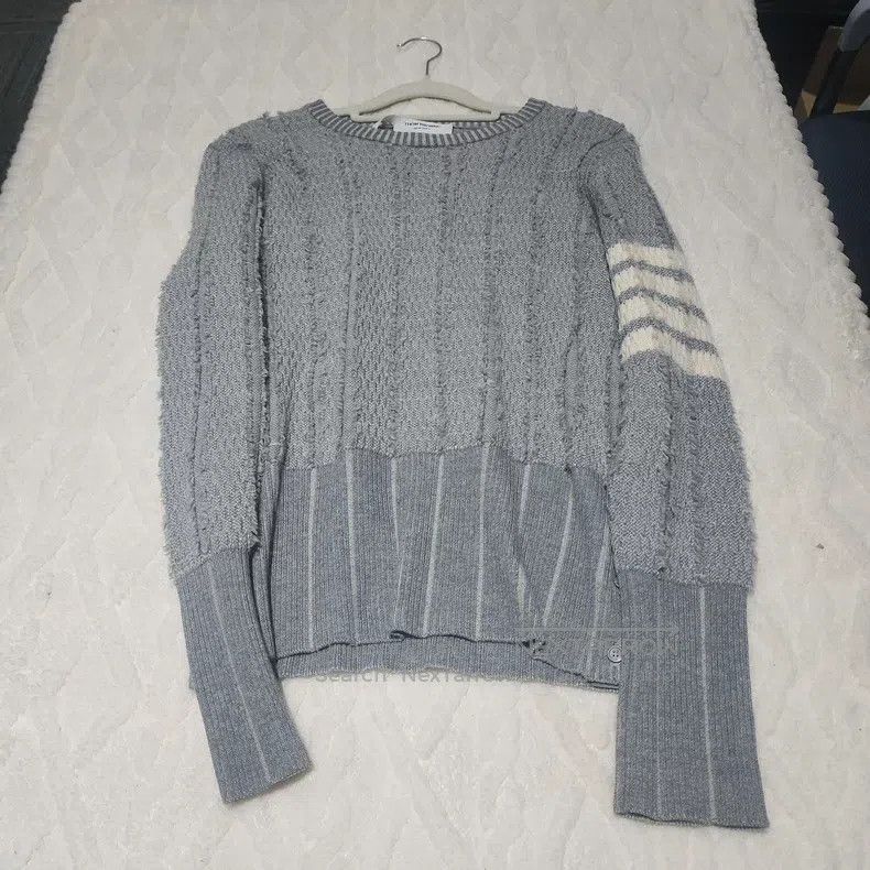 Thom Browne Thom Browne Fringe edge knitted sweater Size US XS / EU 42 / 0 - 1 Thumbnail