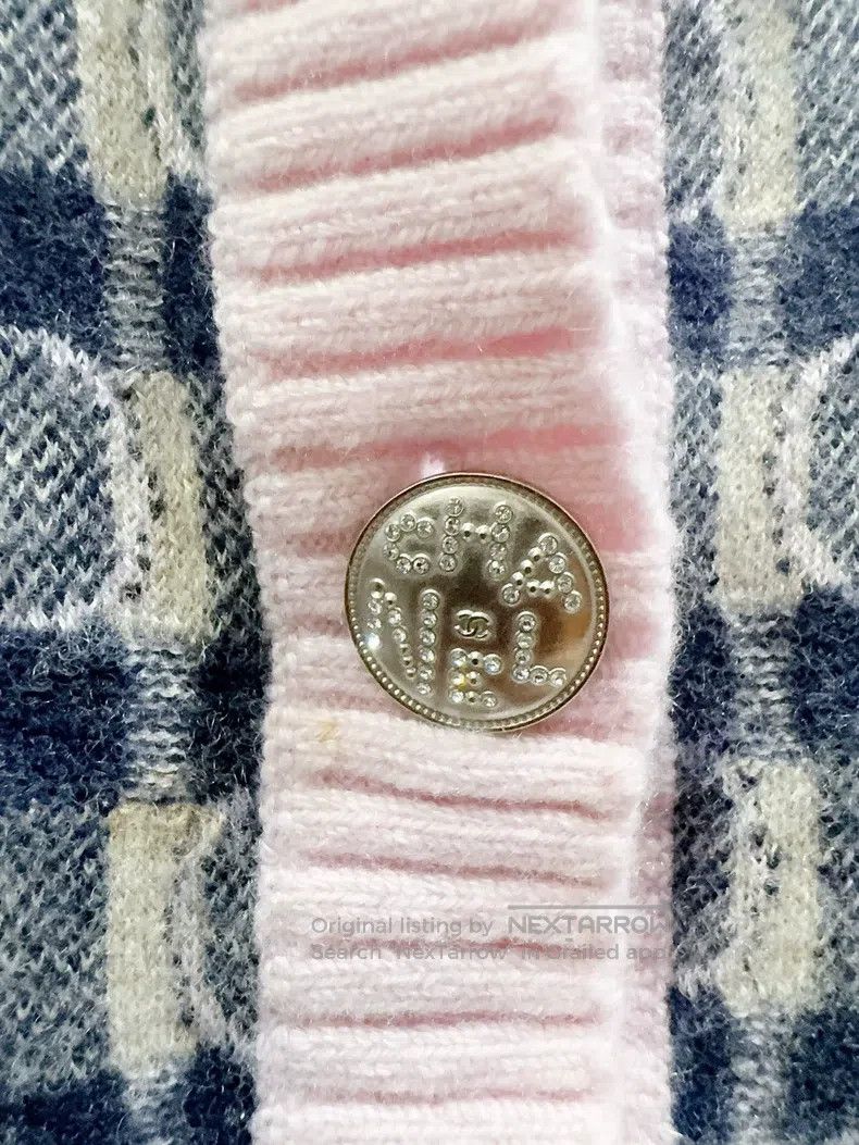 Chanel Chanel 21B Cardigan coat Size XS / US 0-2 / IT 36-38 - 2 Thumbnail