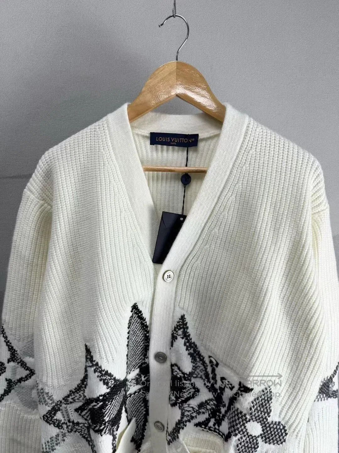 Louis Vuitton Louis Vuitton Floral Wool Cardigan Sweater. Size L / US 10 / IT 46 - 3 Thumbnail