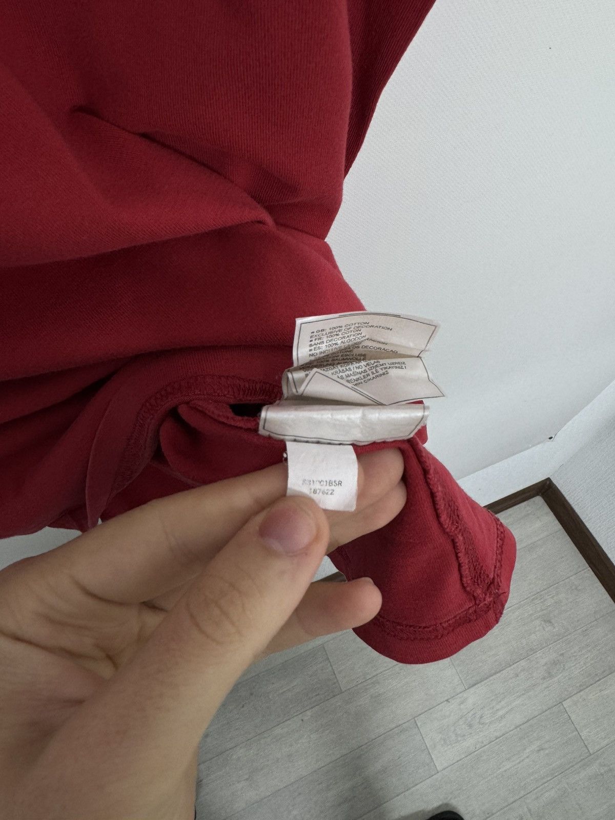 Nike Vintage Y2K Nike Fit Travis Scott Mini Swoosh T-Shirt Red Size US XL / EU 56 / 4 - 11 Thumbnail
