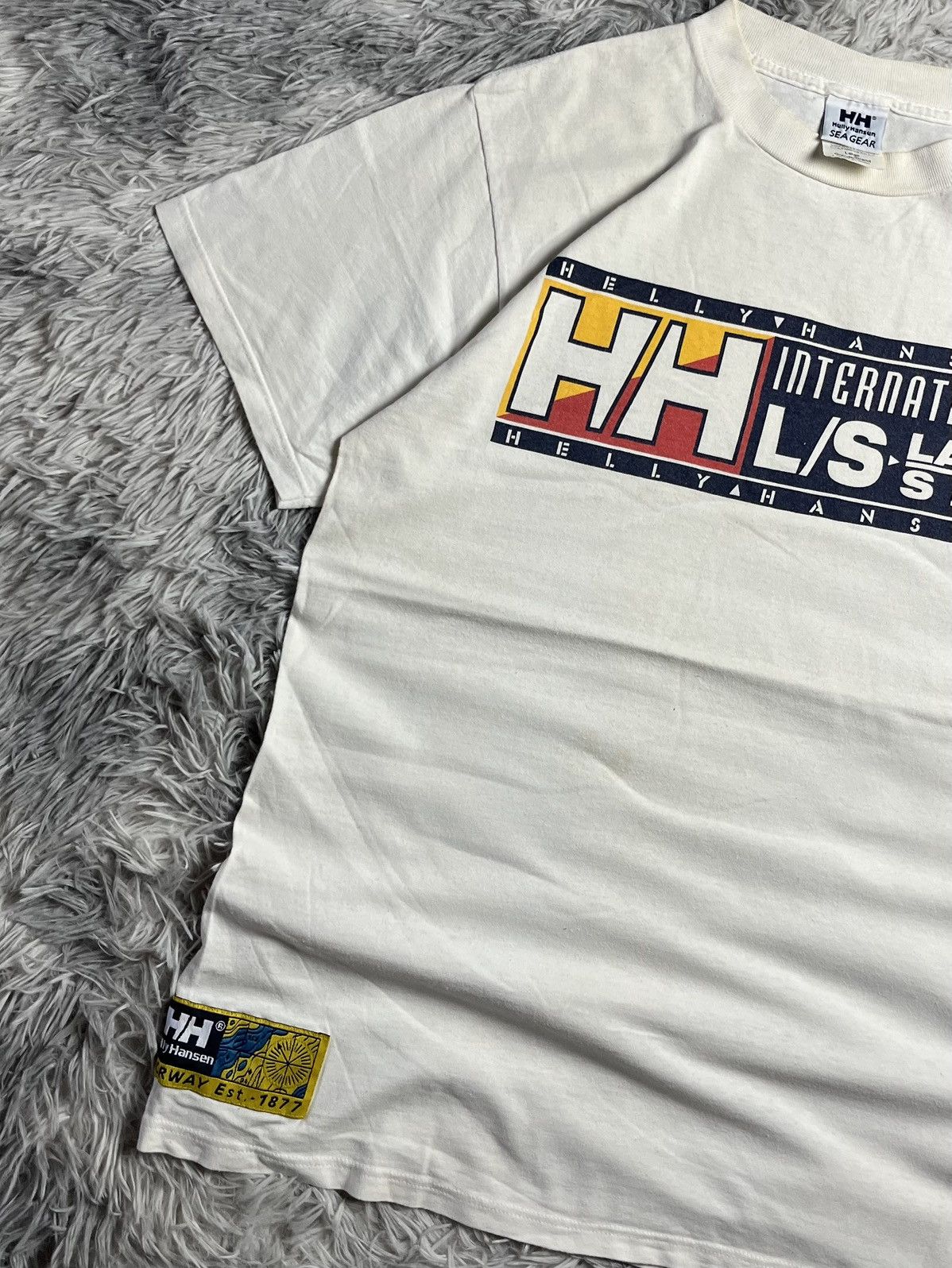 Helly Hansen Vintage Helly Hansen T-shirt Size US L / EU 52-54 / 3 - 5 Thumbnail