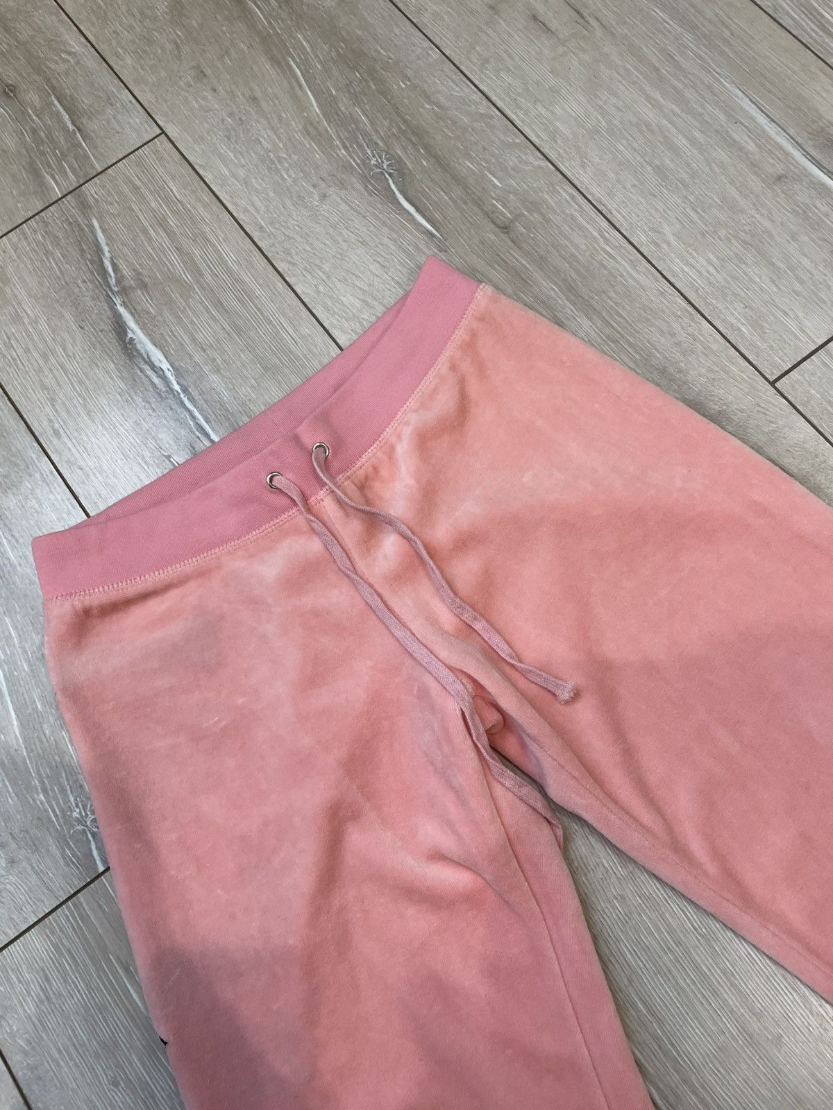 Juicy Couture Y2K Vintage Juicy Couture Pants Women Size S Pink Velvet Size 25" / US 0 / IT 36 - 3 Thumbnail