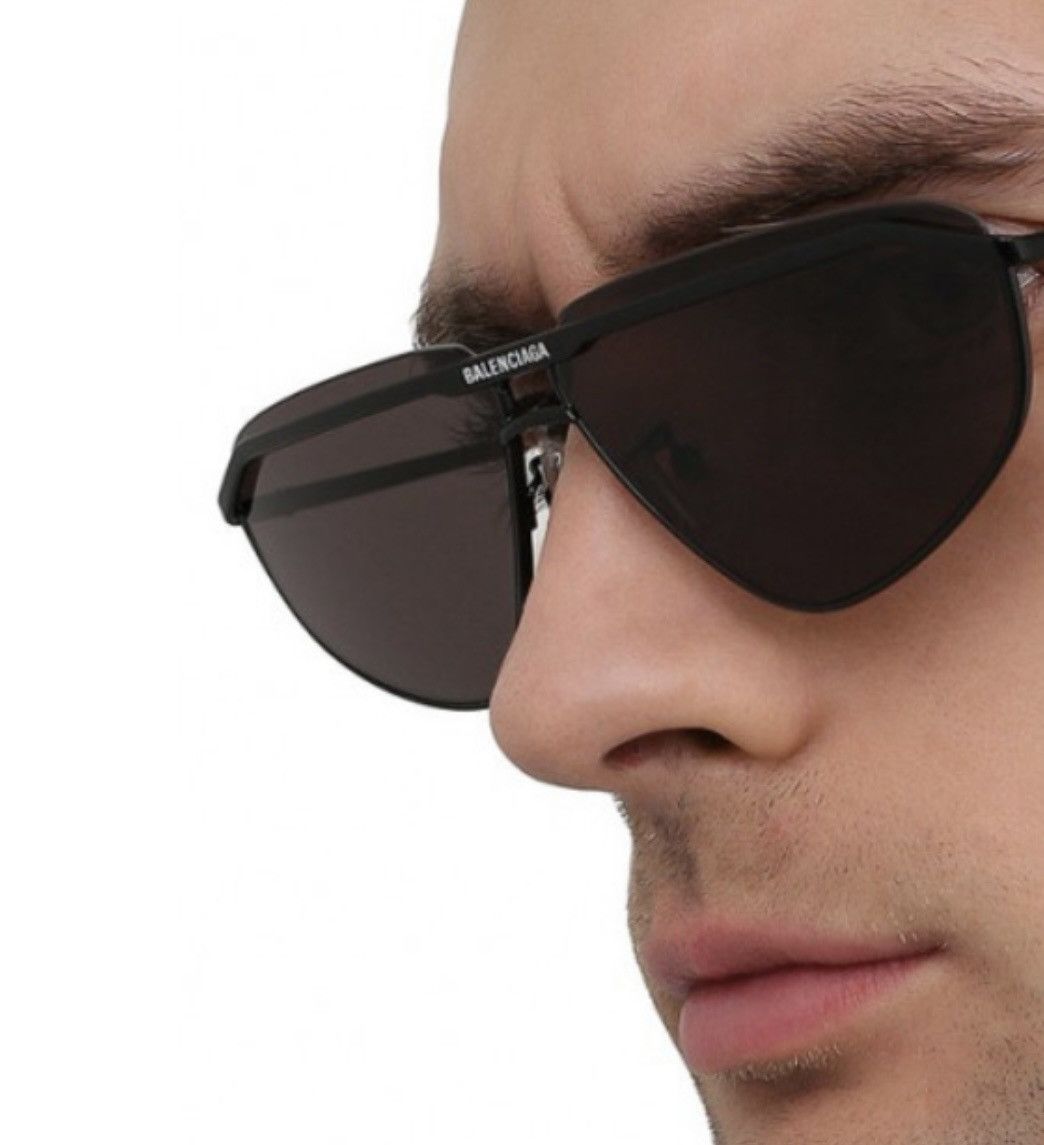 image of Balenciaga Sunglasses D Frame Bb0138S in Black, Men's
