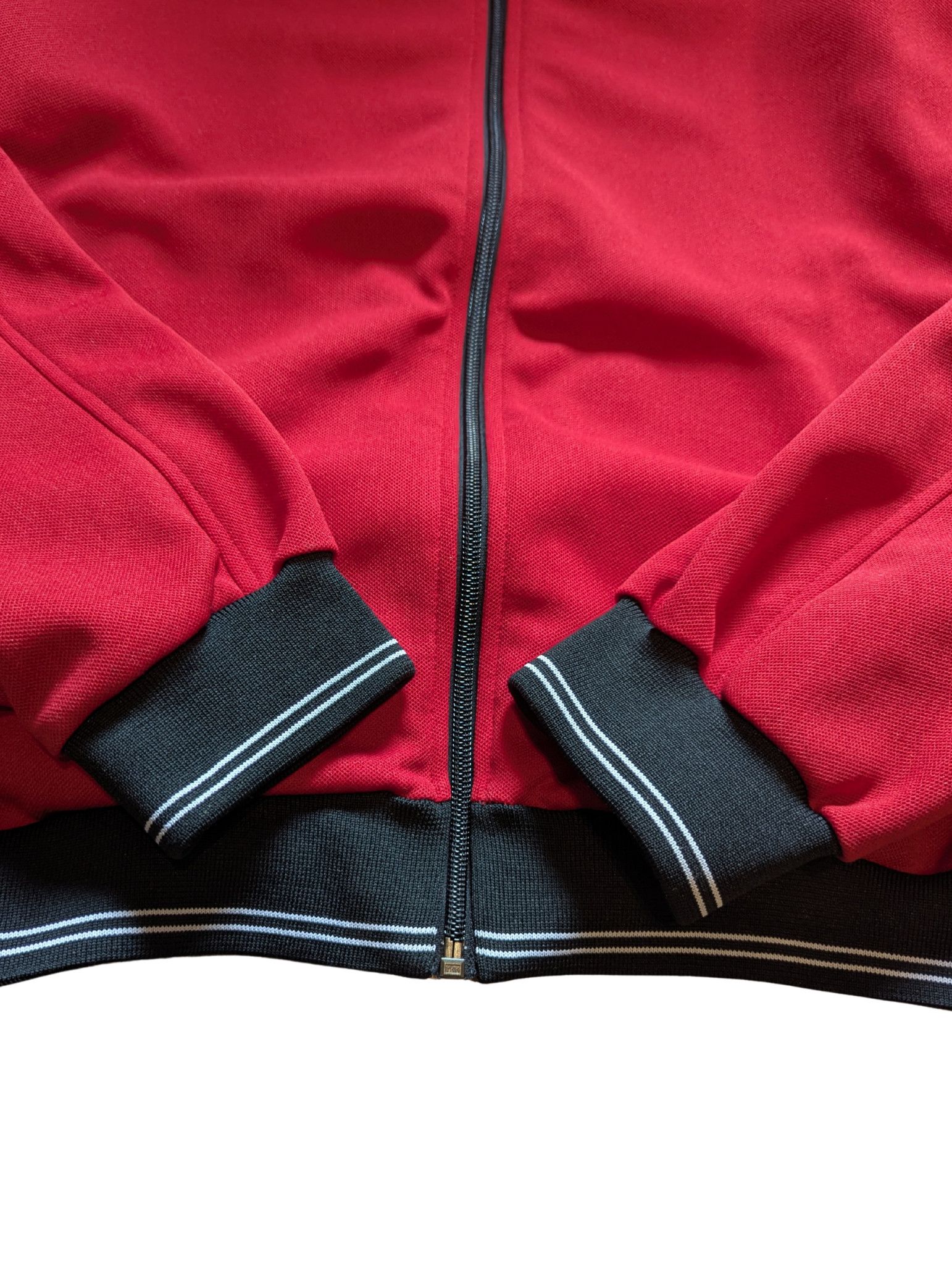 Nike Vintage Nike Red Track Jacket Y2K Small Swoosh Oversized Fit Size US L / EU 52-54 / 3 - 6 Thumbnail