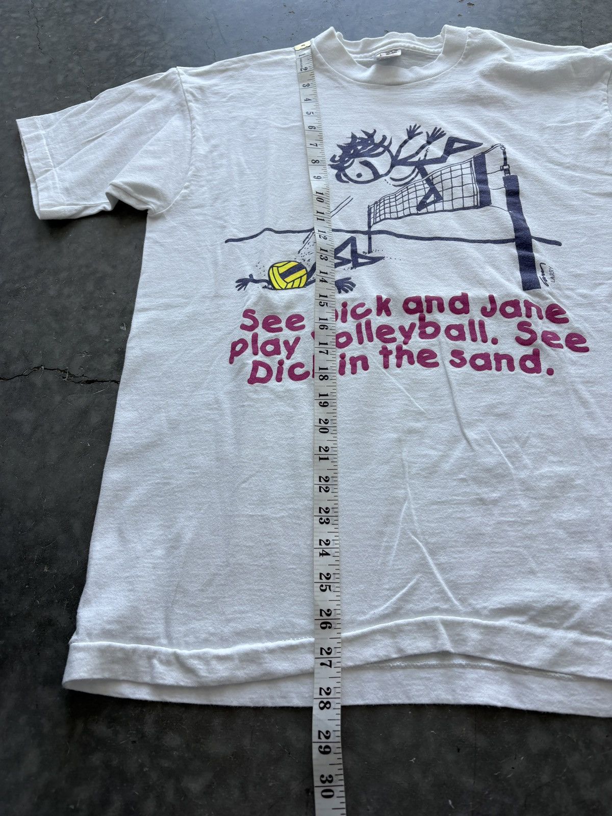 Fruit Of The Loom Vintage 90s Dick and Jane Volleyball Graphic Tee Size US L / EU 52-54 / 3 - 6 Thumbnail