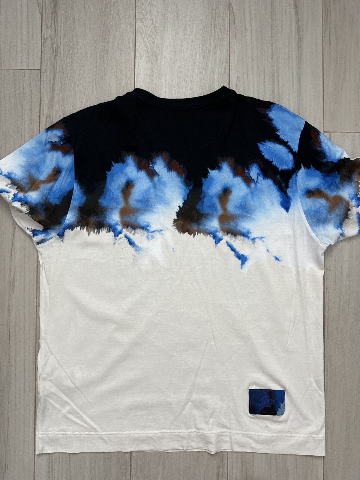 Fendi Fendi Blue Abstract Gradient Graphic Tee Size XL Italy Size US XL / EU 56 / 4 - 2 Thumbnail