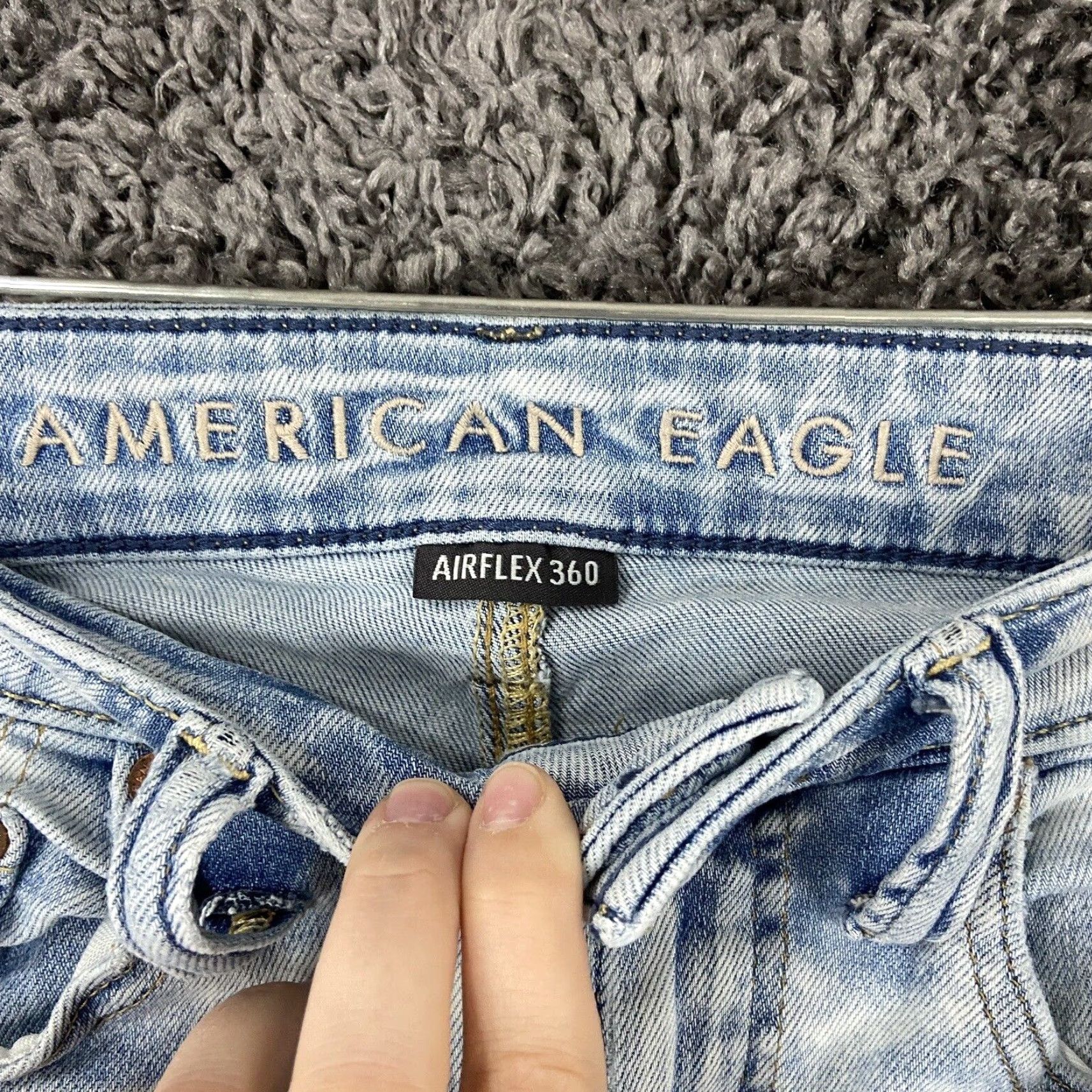 American Eagle Outfitters AMERICAN EAGLE Skinny Distressed Light Wash Blue Jeans Regular Fit Men’s 28x27 Size US 28 / EU 44 - 6 Thumbnail
