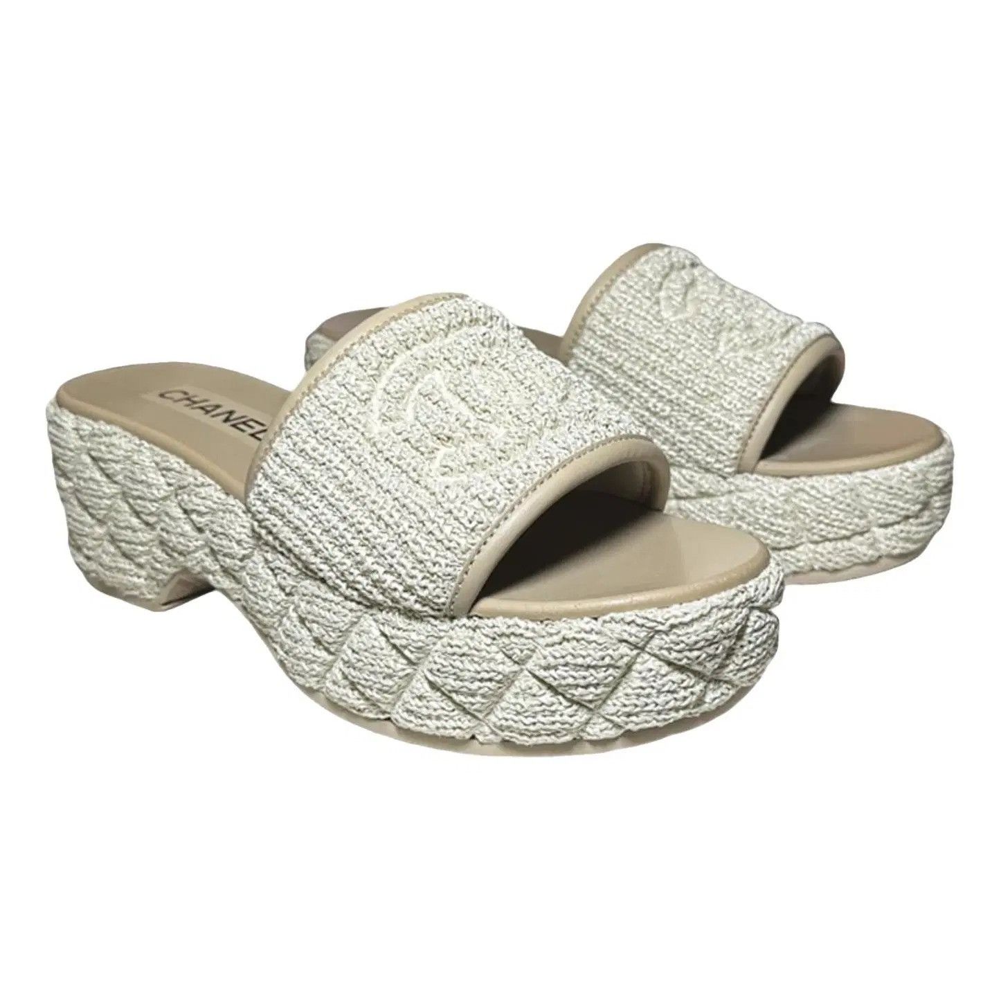 Chanel os11x0526 Interlocking CC Logo Espadrilles Sandals in Ecru Size US 8 / IT 38 - 1 Preview