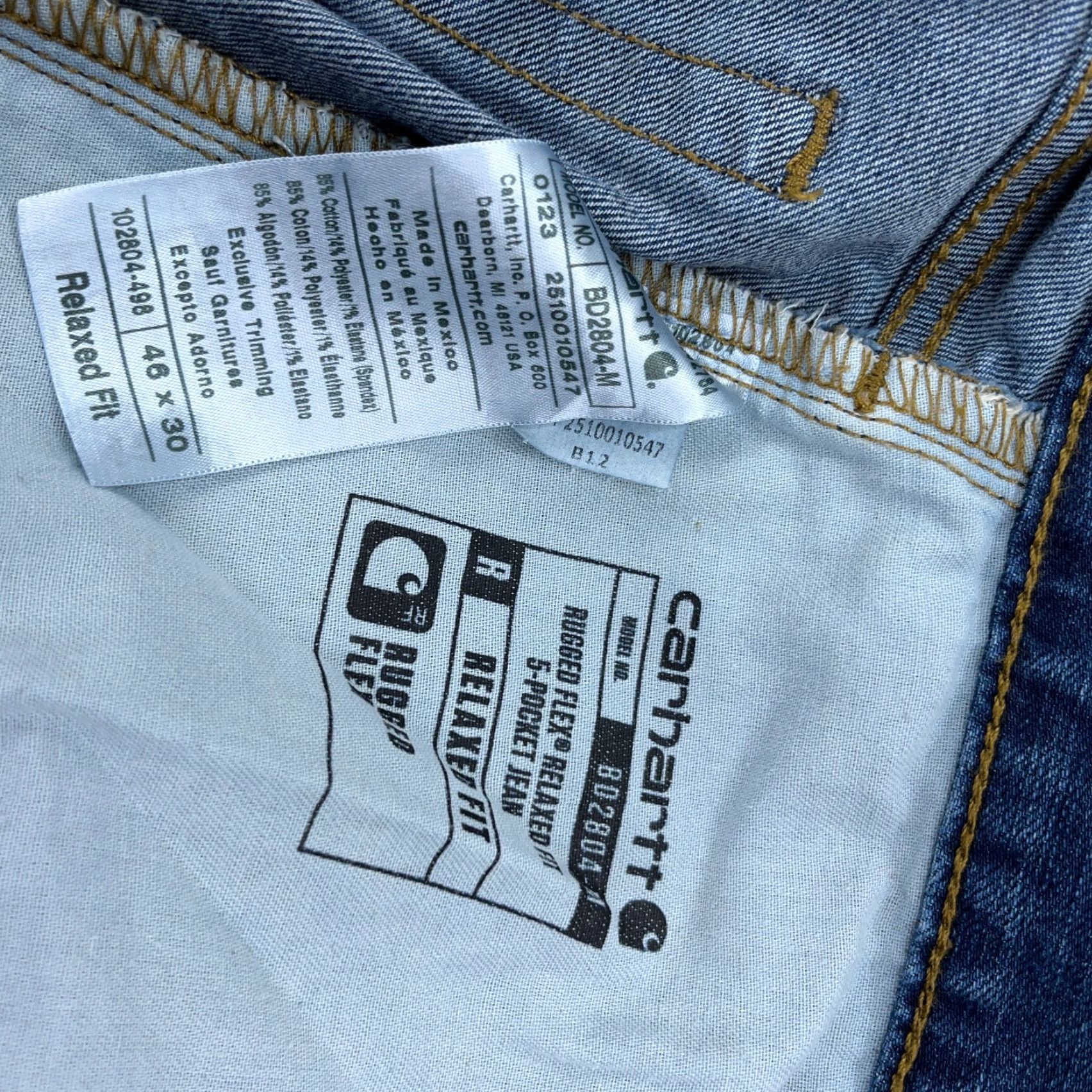 Carhartt VINTAGE Carhartt Jeans Men 46x30 Straight Leg Relaxed Fit Med Wash Work Wear Adult Jeans Men Blue 46 30 Pocket Pockets Logo 5-Pocket Denim Cotton Size US 30 / EU 46 - 4 Thumbnail