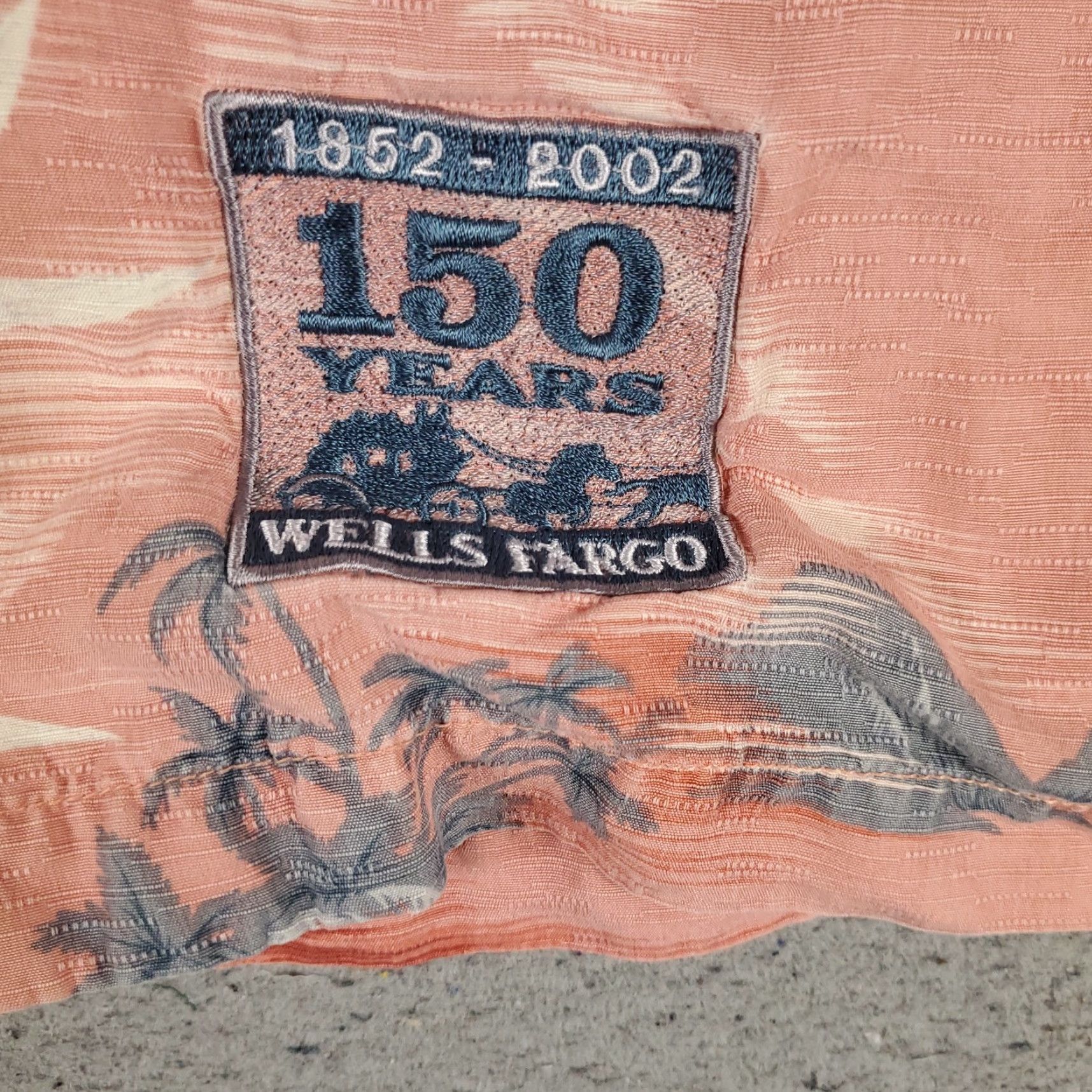 Tommy Bahama VINTAGE Tommy Bahama Shirt Mens Large Pink Hawaiian Scenic 150 Years Silk Button-Up Size US L / EU 52-54 / 3 - 4 Thumbnail