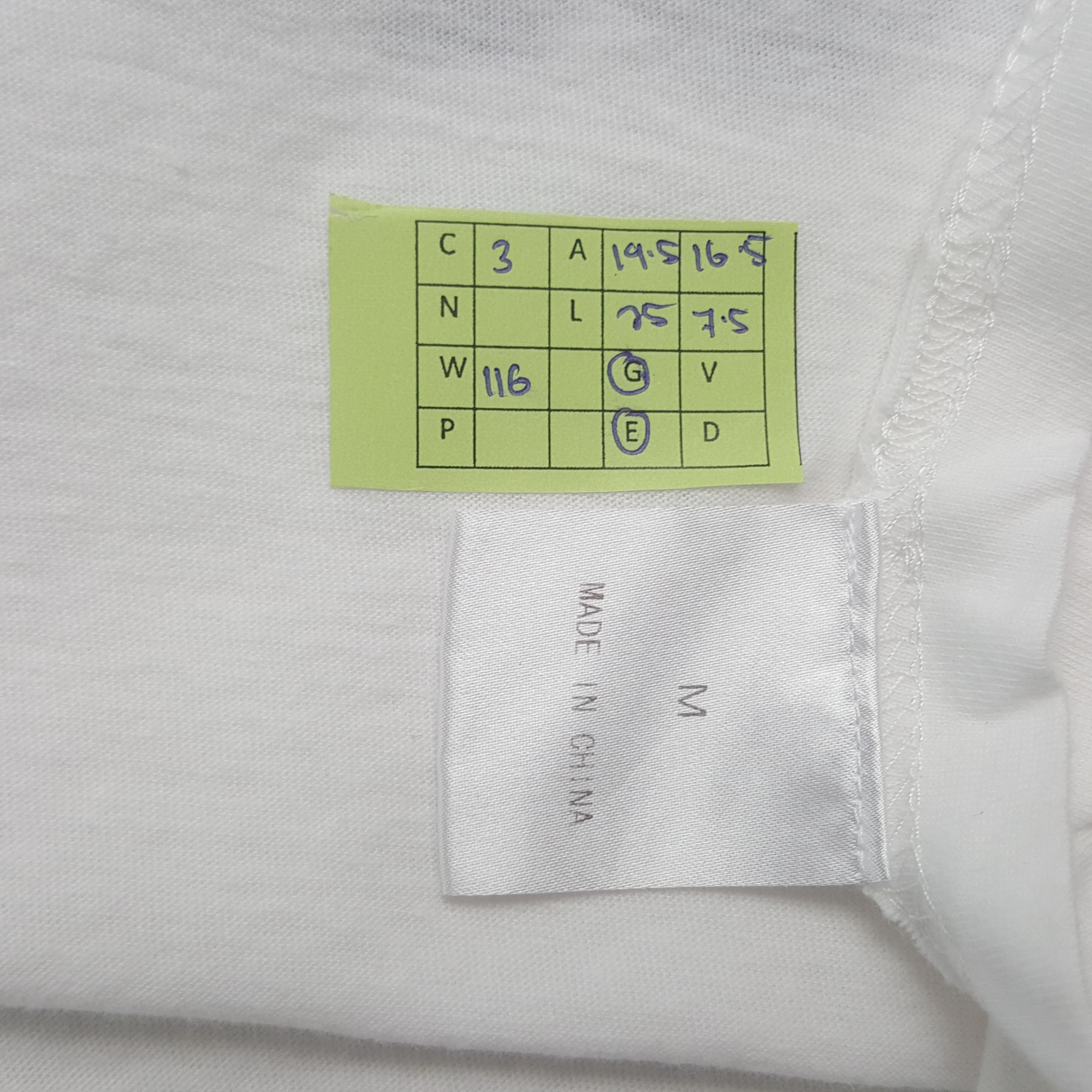 Anime Vintage Psycho-Pass Japanese Thriller Anime Tshirt RR3 Size US M / EU 48-50 / 2 - 5 Thumbnail