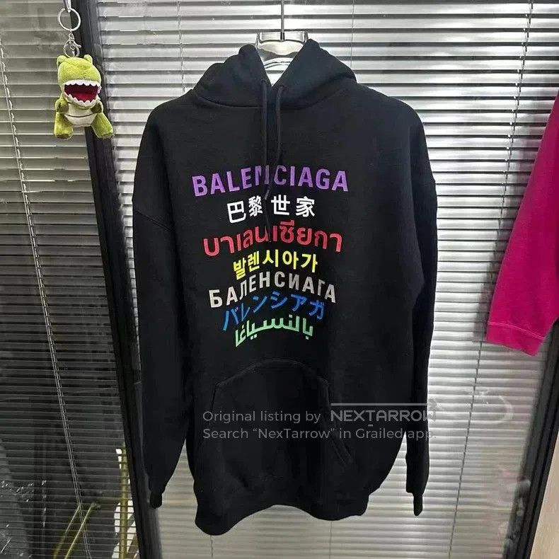 Balenciaga Balenciaga Seven-Language Hoodie. Size US XS / EU 42 / 0 - 1 Thumbnail