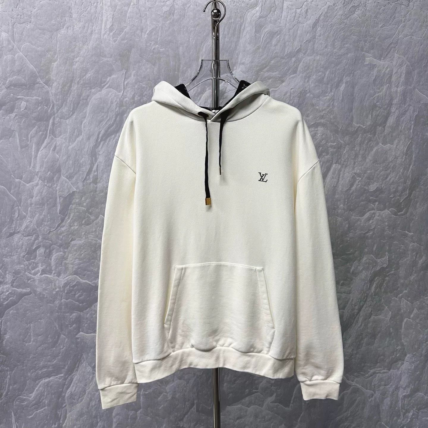 Louis Vuitton louis vuitton fw25 logo hoodie in xl Size US XL / EU 56 / 4 - 1 Thumbnail