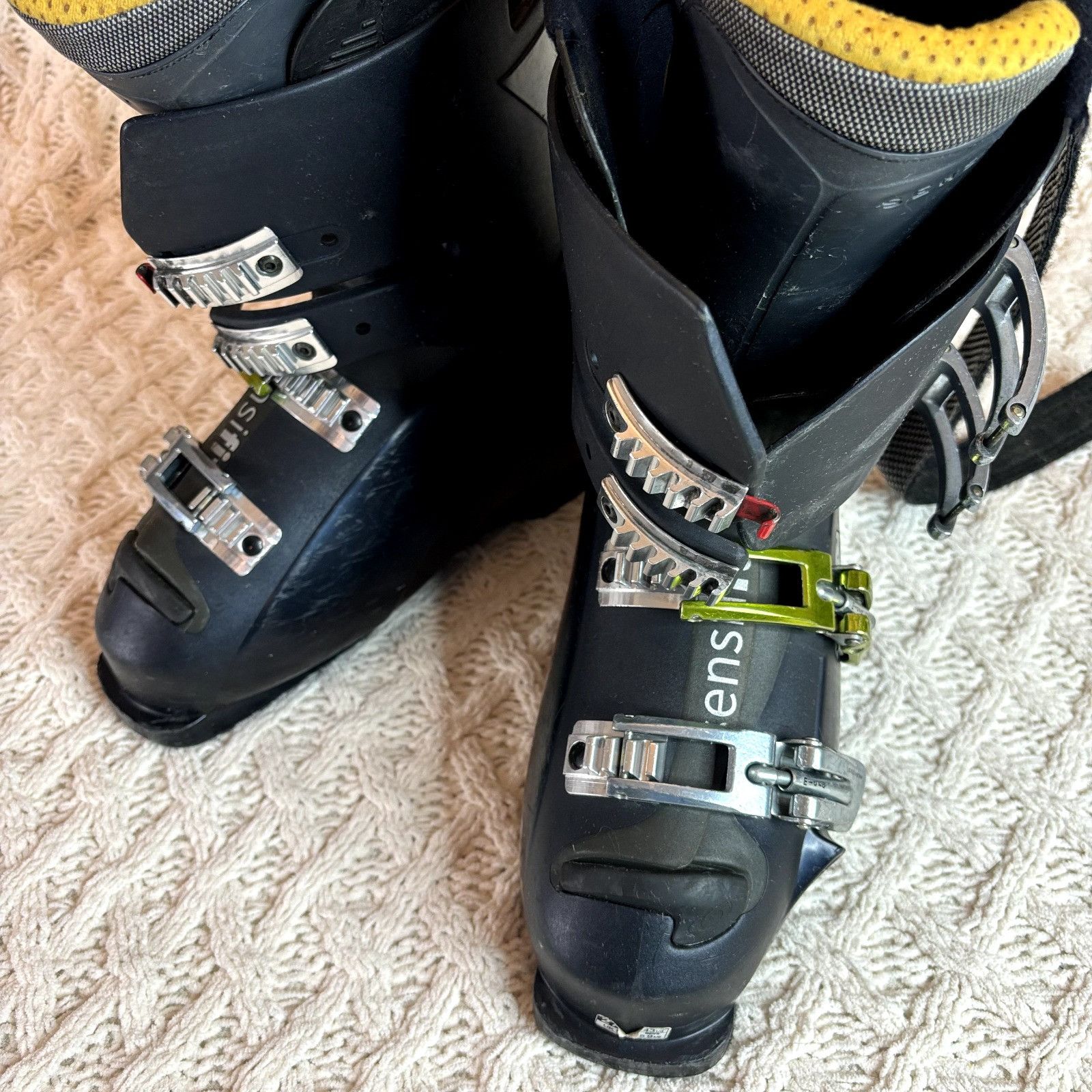 Salomon Salomon X-Wave 8.0 3D Buckle, 315mm Black Downhill Ski Boots Size US 13 / EU 46 - 6 Thumbnail