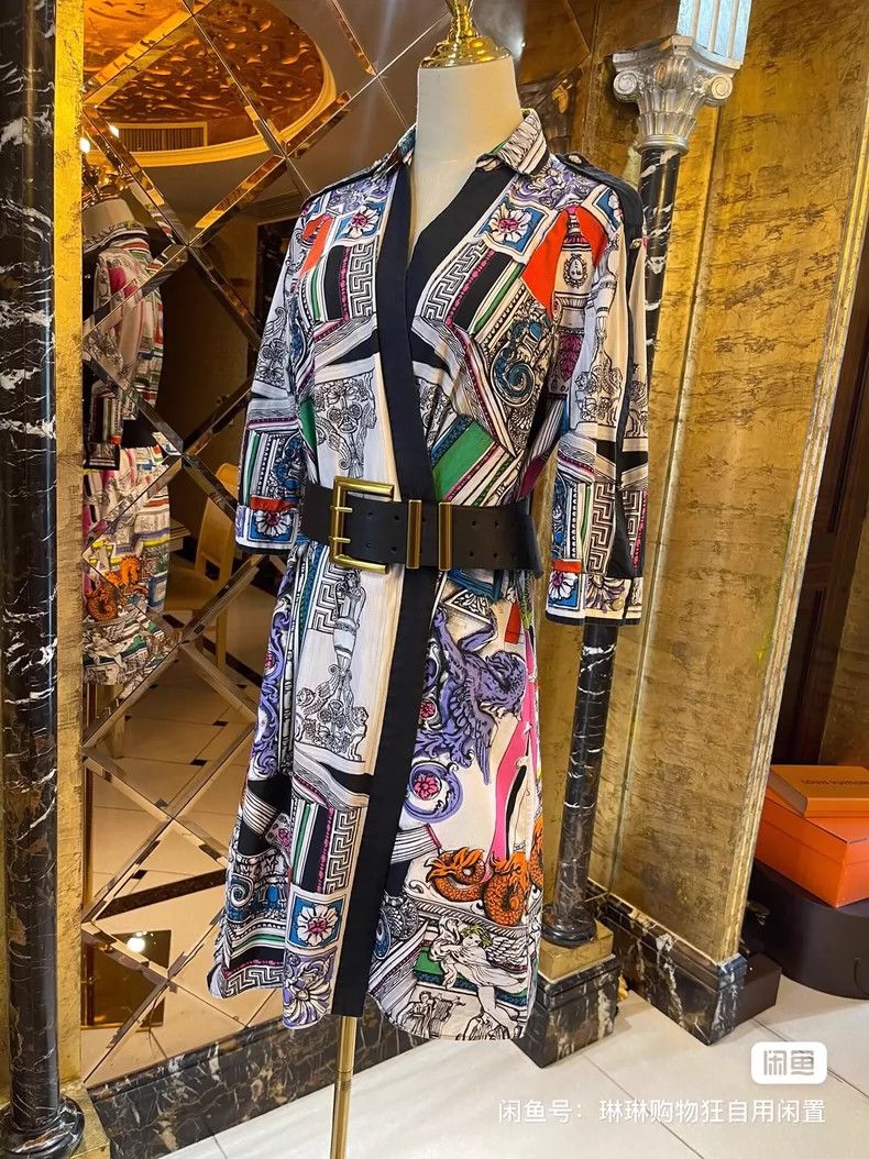 Versace Versace Bathrobe dress Size M / US 6-8 / IT 42-44 - 5 Thumbnail