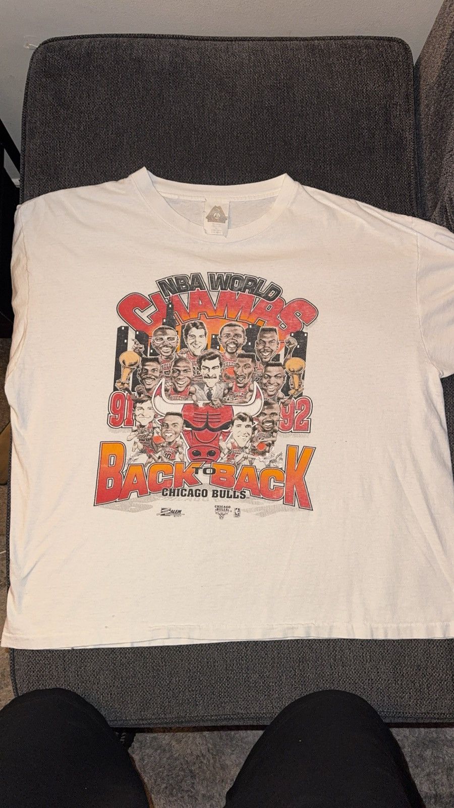 Jordan Brand × Vintage Vintage 1992 Chicago Bulls “Back To Back” World Champions Size US XL / EU 56 / 4 - 2 Thumbnail
