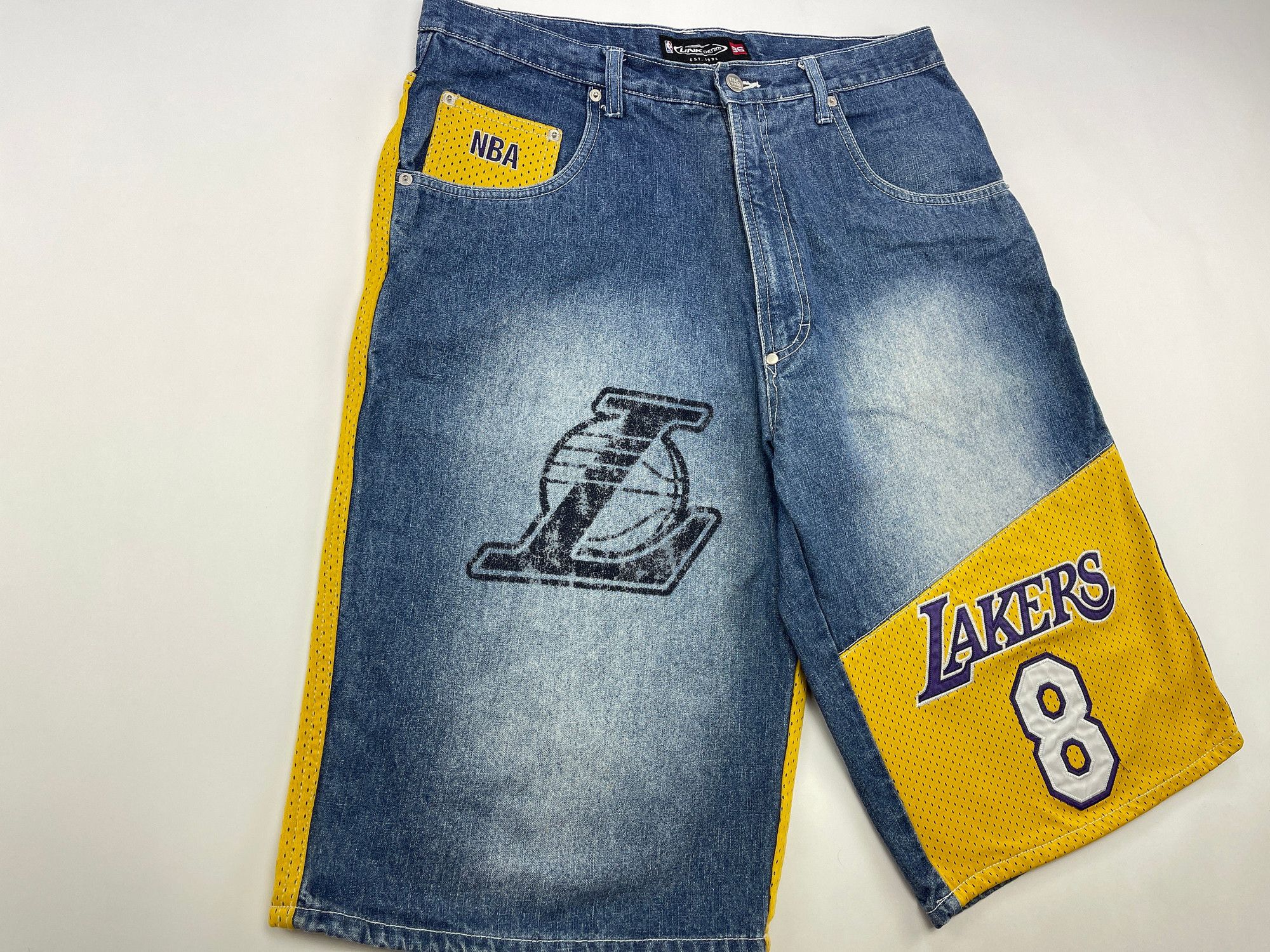 NBA NBA shorts, Los Angeles Lakers, vintage UNK basketball, W 36 Size US 36 / EU 52 - 7 Thumbnail
