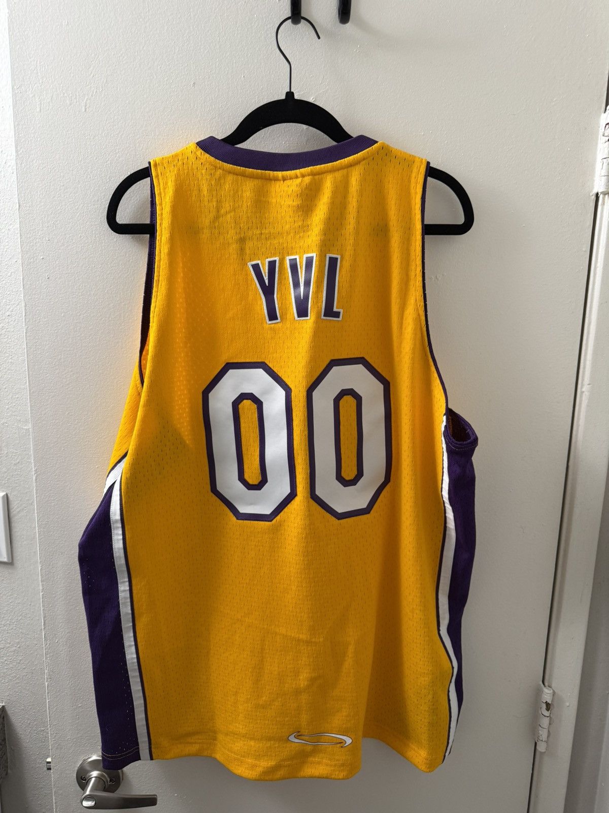 Playboi Carti NBA PLAYBOI CARTI X M&N JERSEY LOS ANGELES LAKERS 1999 Size US L / EU 52-54 / 3 - 2 Thumbnail