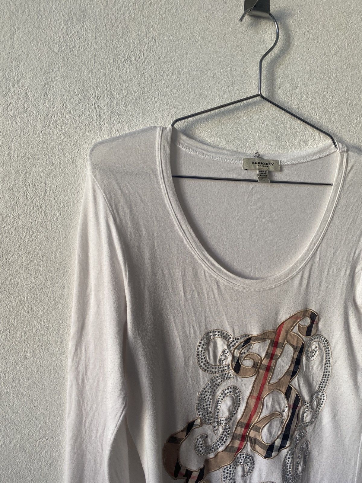 Burberry × Japanese Brand Woman’s Burberry V-Neck Big Logo Blouse Size L / US 10 / IT 46 - 7 Thumbnail