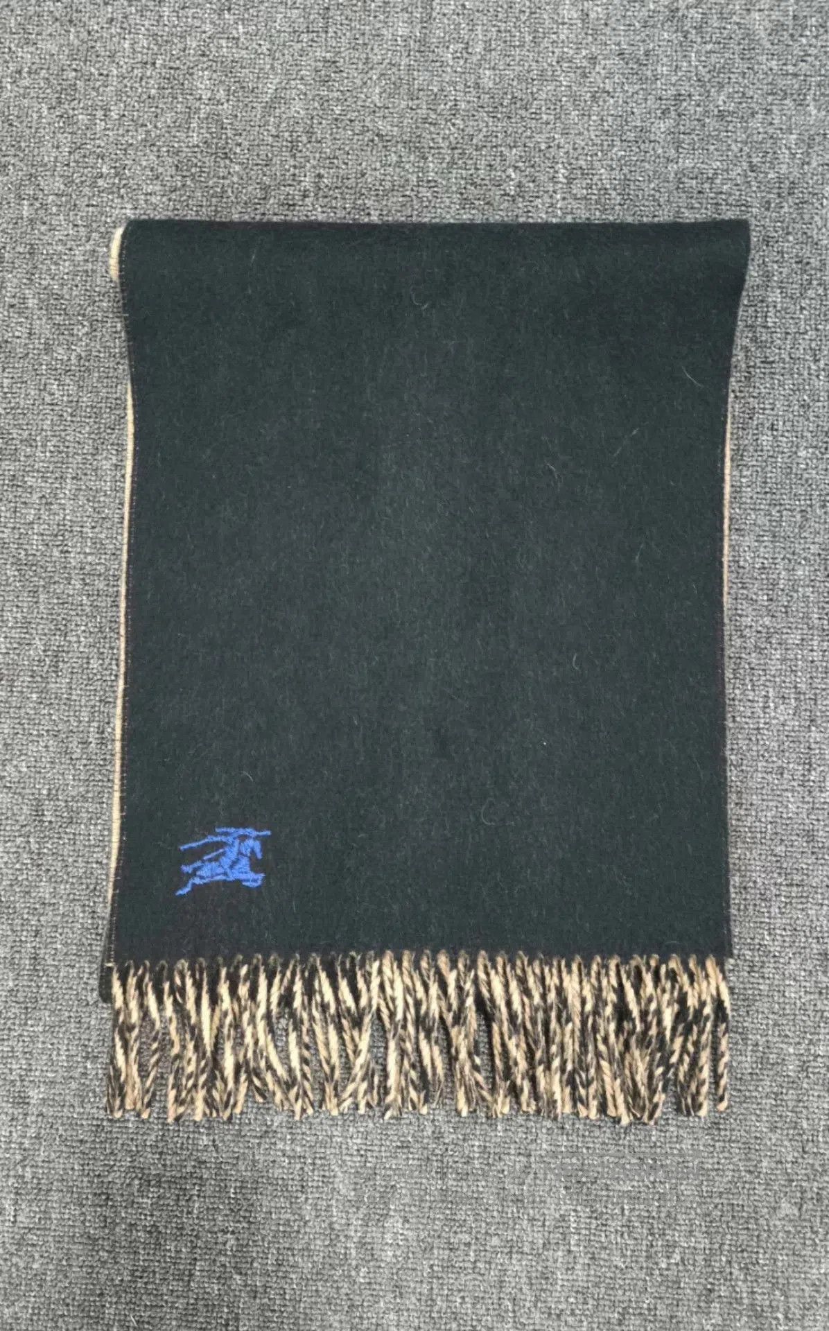 Burberry Black Two-Tone Fringed Scarf. Size ONE SIZE - 2 Thumbnail