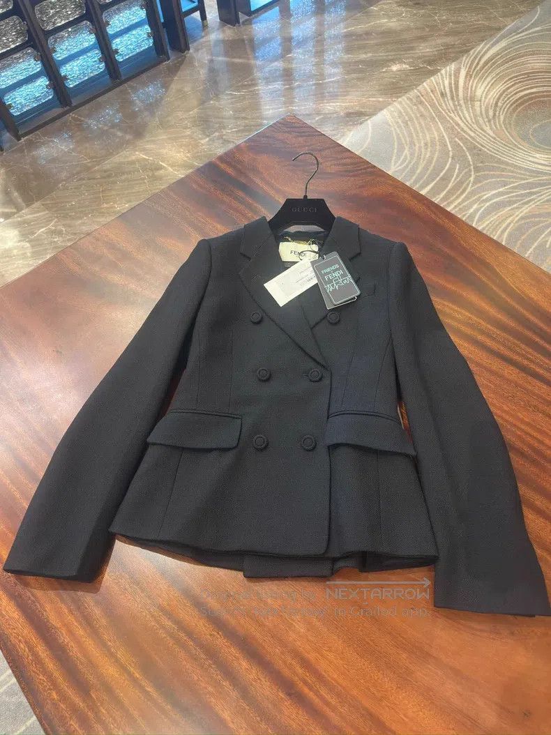 Fendi Fendi Lapel Long Sleeve Wool Blazer Jacket Size XXS / US 00 / IT 34 - 4 Thumbnail