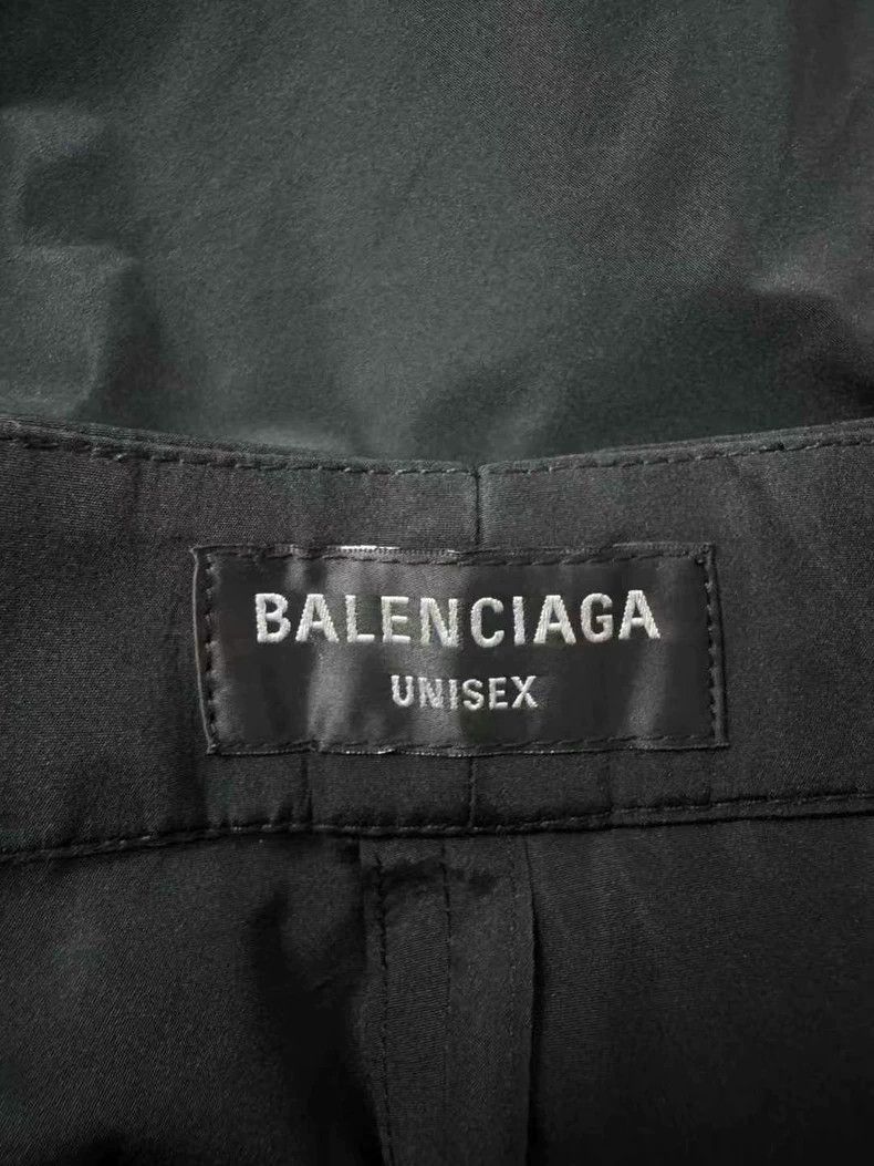 Balenciaga Balenciaga size XL Nylon Pants Size US 27 - 3 Thumbnail