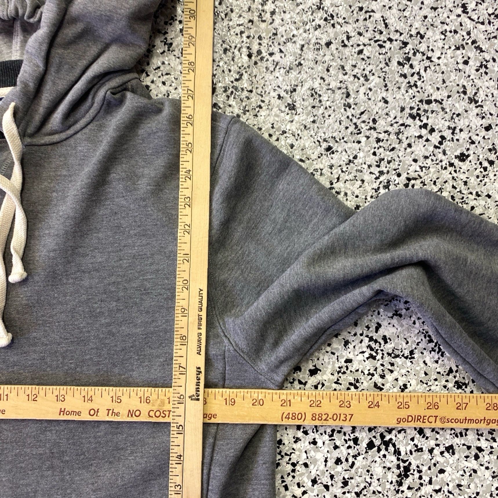 Chubbies Chubbies Hoodie Sweatshirt Gray Pullover Preppy Stretch Mens Medium Regular Crew Neck Long Sleeve Knit With Pockets Size US M / EU 48-50 / 2 - 3 Thumbnail