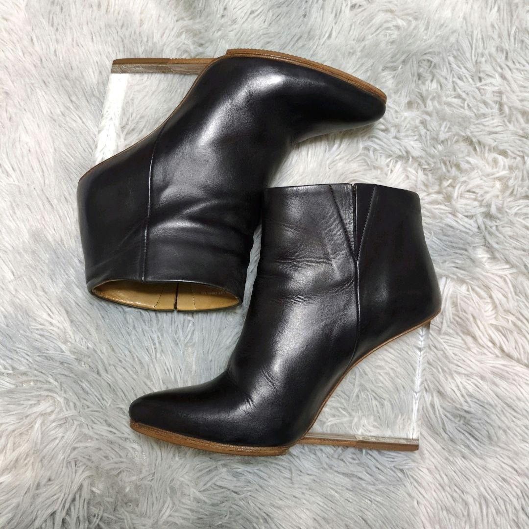 H&M × Maison Margiela H&M x Maison Martin Margiela Clear Heel Short Boots US 7 Size US 7 / IT 37 - 6 Thumbnail