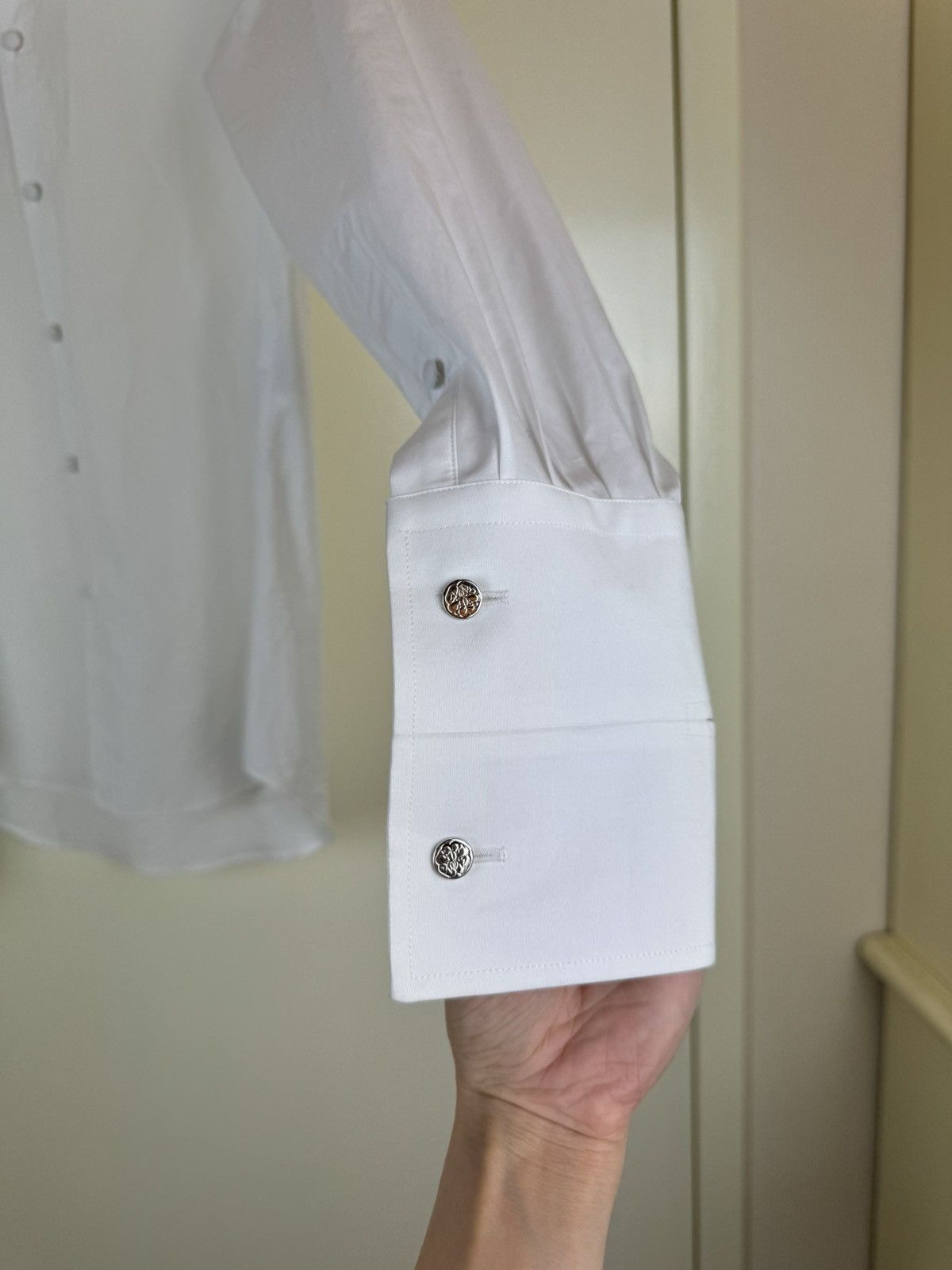 Alexander McQueen Alexander McQueen white poplin cotton classic shirt logo Size US S / EU 44-46 / 1 - 9 Thumbnail