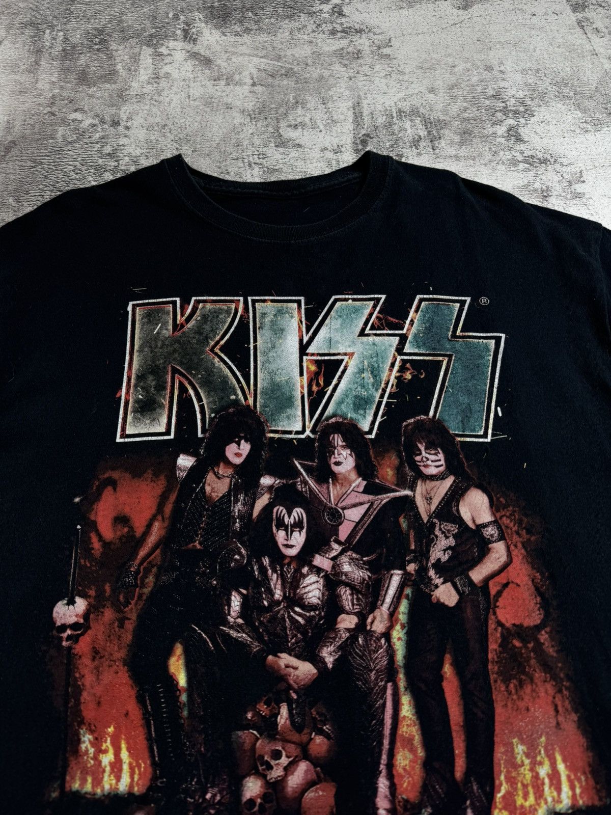 KISS KISS End Of The Road World Tour Rock Faded Merch Devil Band Jersey T Shirt Tee Size US L / EU 52-54 / 3 - 7 Thumbnail